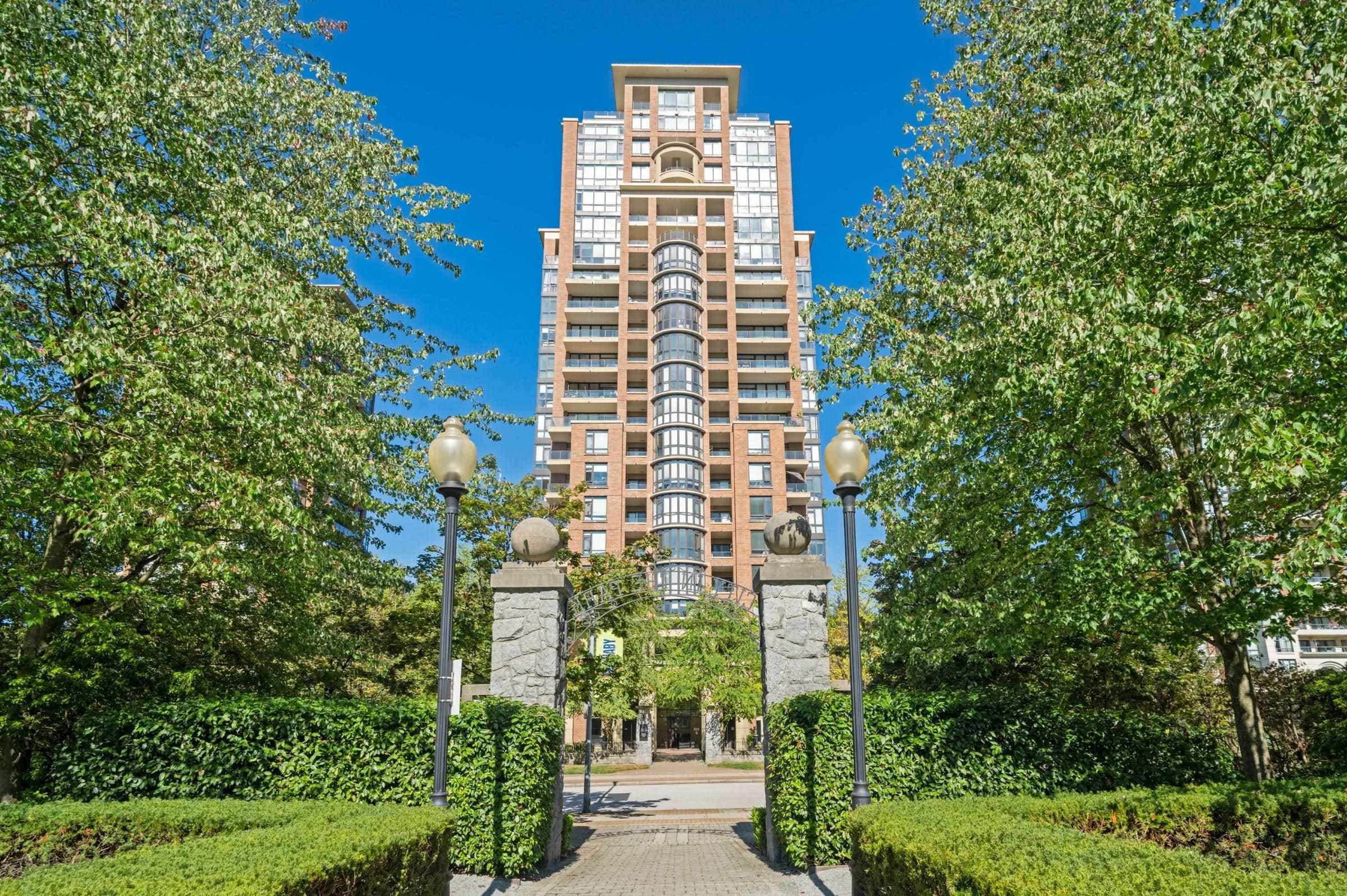 1603 - 6833 Station Hill Drive, Burnaby, V3N 5E1 — photo 2