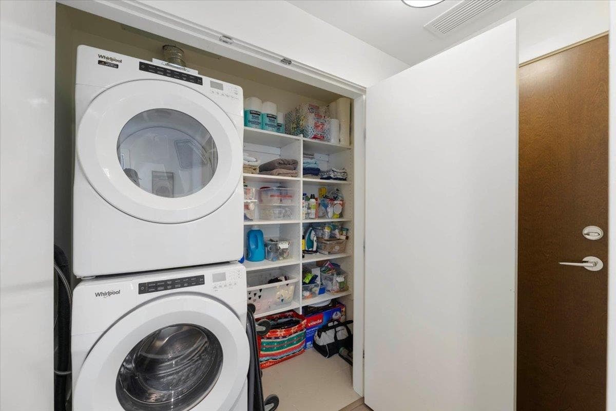 2105 - 4465 Juneau Street, Burnaby, V5C 0L8 — photo 5