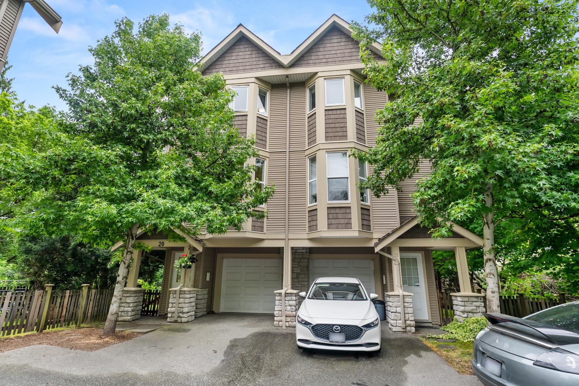 20 - 33321 George Ferguson Way, Abbotsford, V2S 2L6 — photo 2