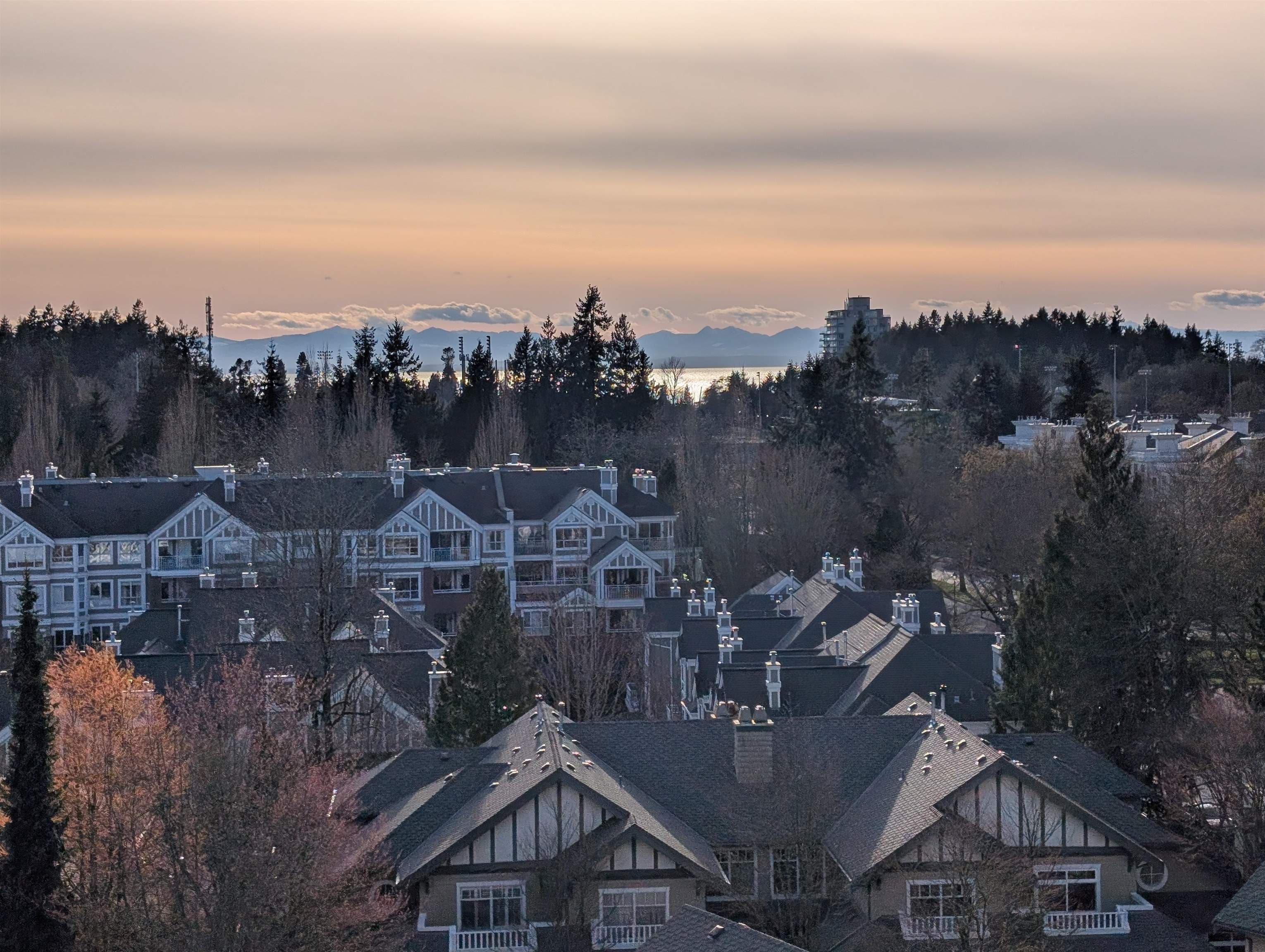 901 - 5615 Hampton Place, Vancouver, V6T 2H1 — photo 1