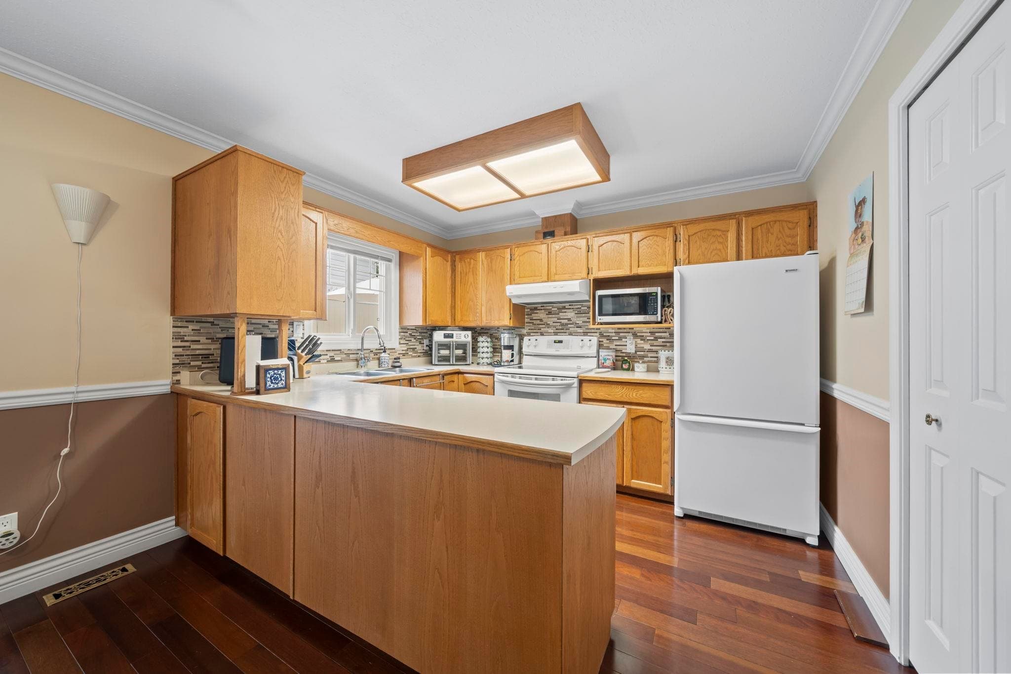 6 - 8078 King George Boulevard, Surrey, V3W 5B5 — photo 5