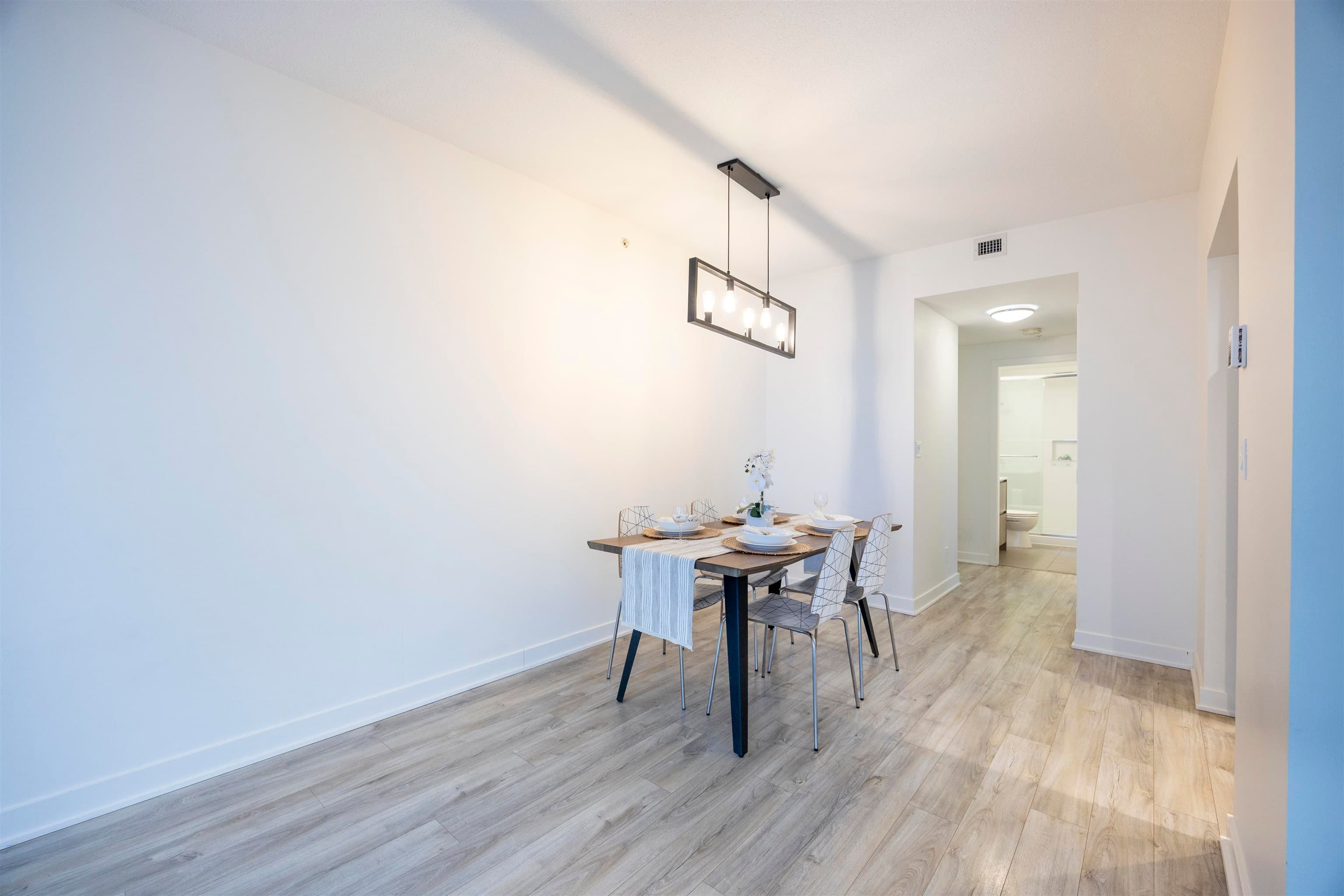 902 - 8940 University Crescent, Burnaby, V5A 0E7 — photo 5