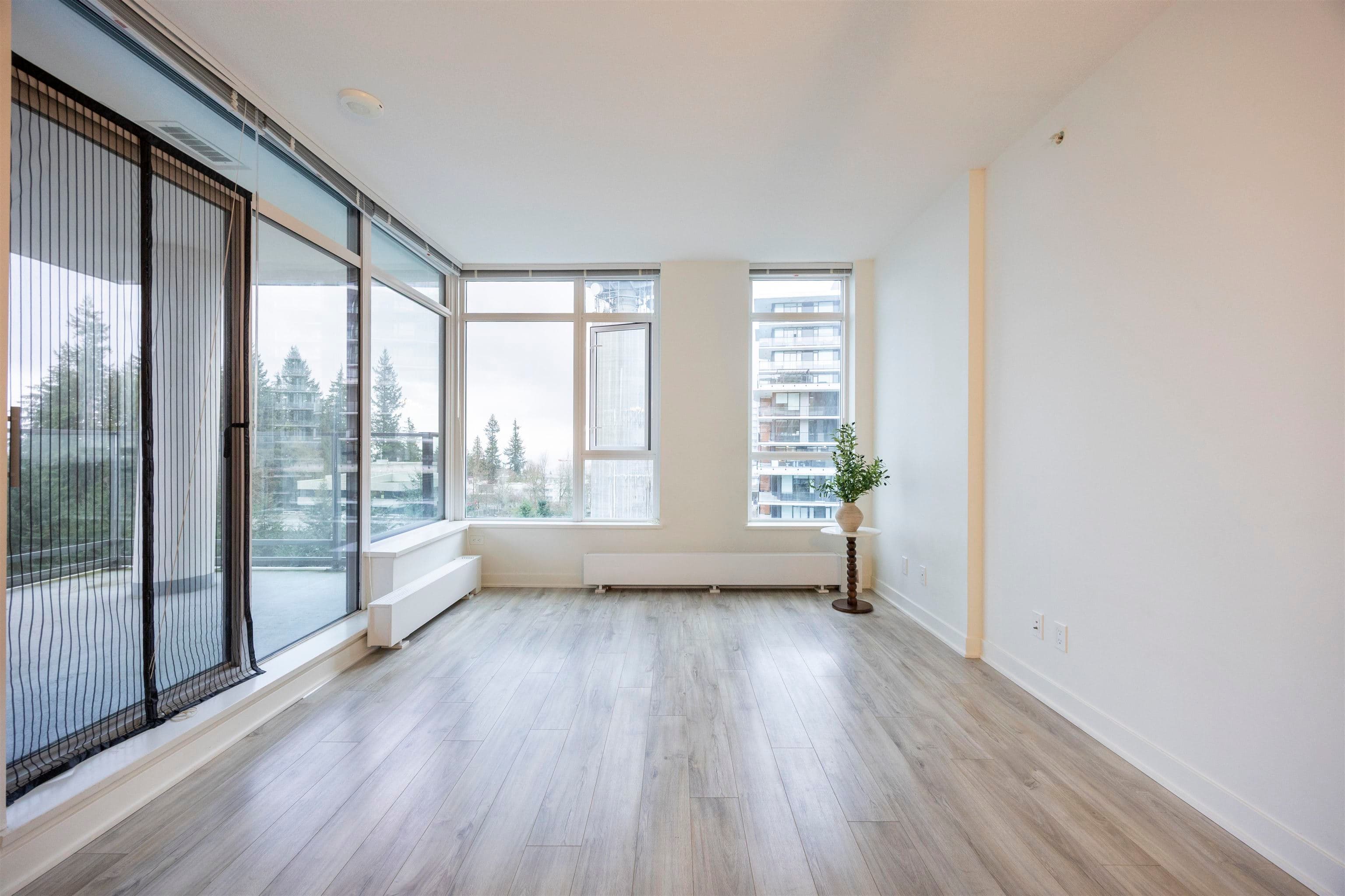 902 - 8940 University Crescent, Burnaby, V5A 0E7 — photo 4
