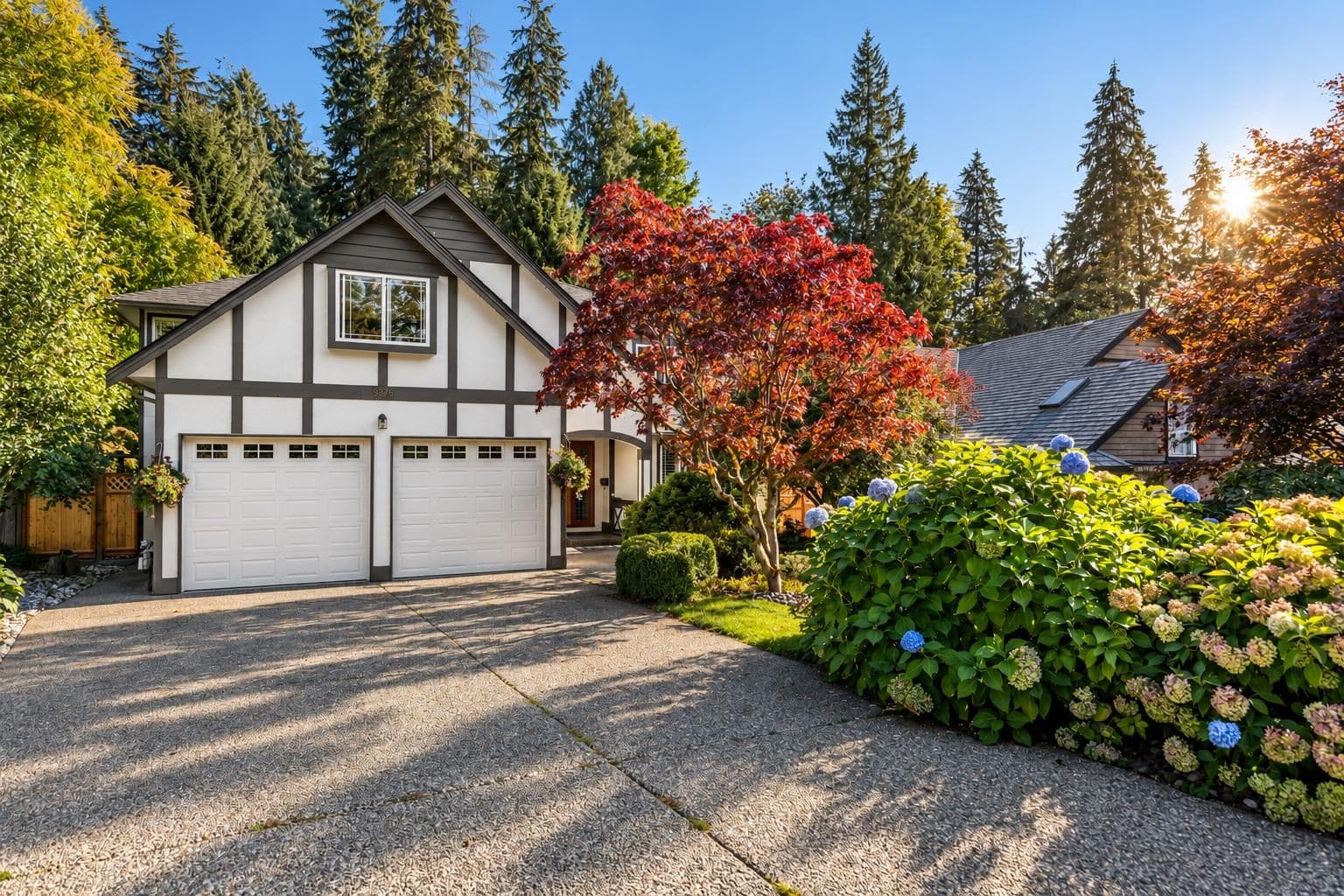 3373 Huntleigh Court, North Vancouver, V7H 1C9 — photo 2