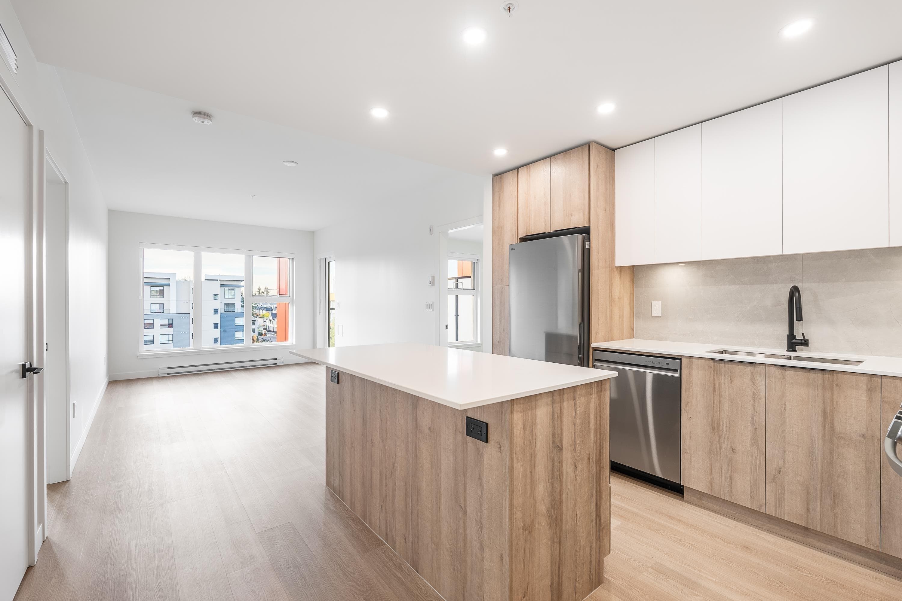A413 - 7980 206a Street, Langley, V2Y 3Z8 — photo 5