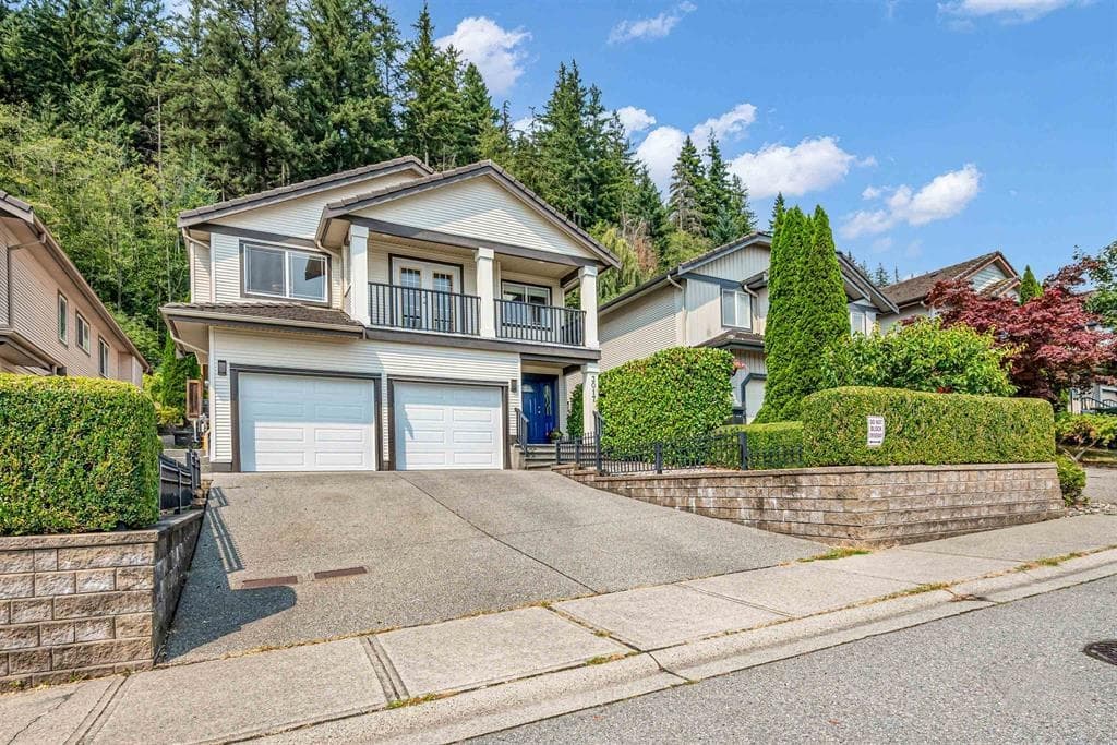 3017 Maplewood Court, Coquitlam, V3E 3P3 — photo 3