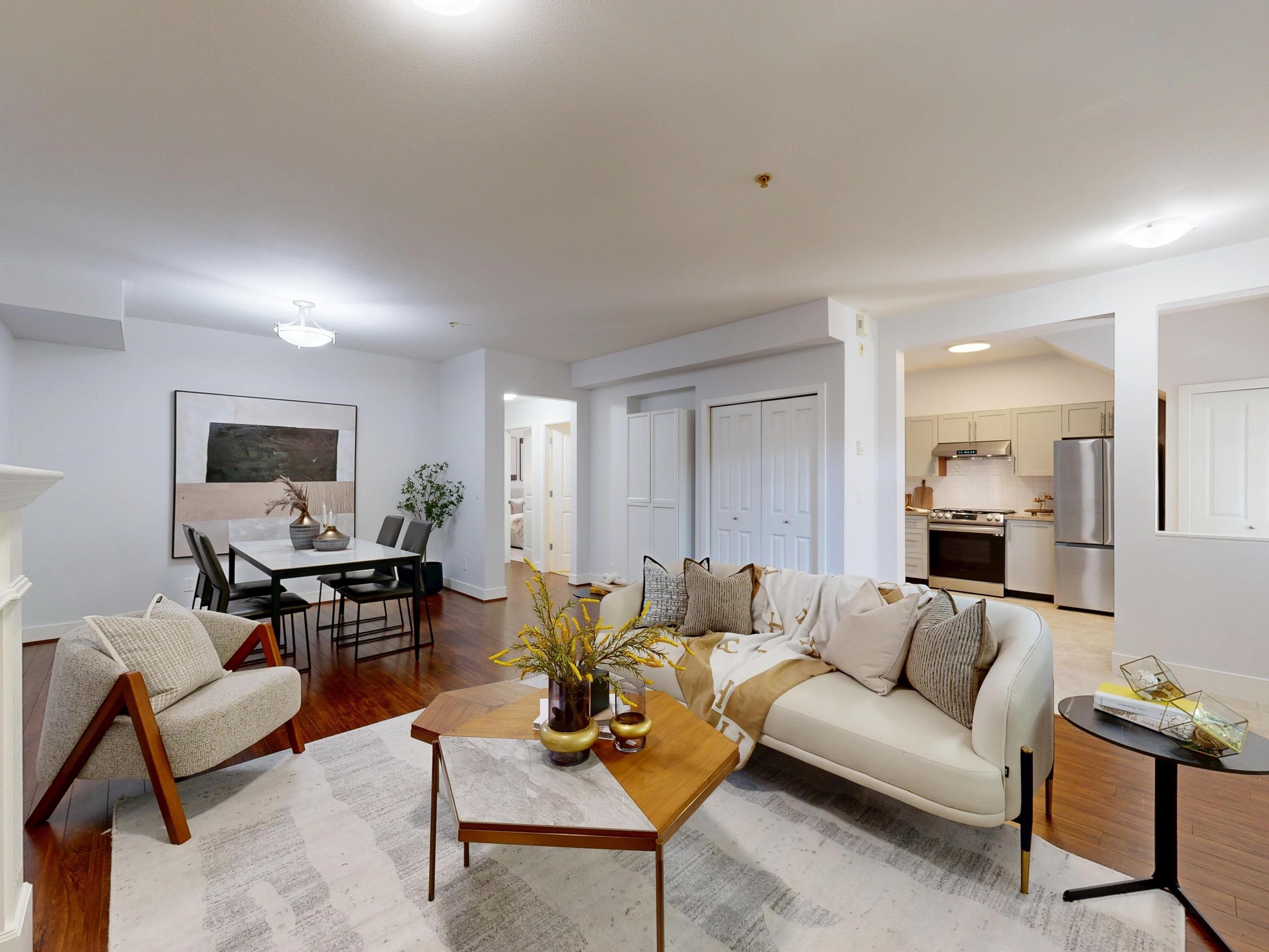 305 - 4468 Albert Street, Burnaby, V5C 2G8 — photo 1