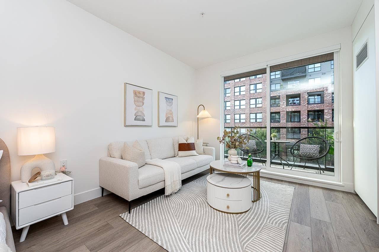 203 - 422 Lakewood Drive, Vancouver, V5L 0E8 — photo 1