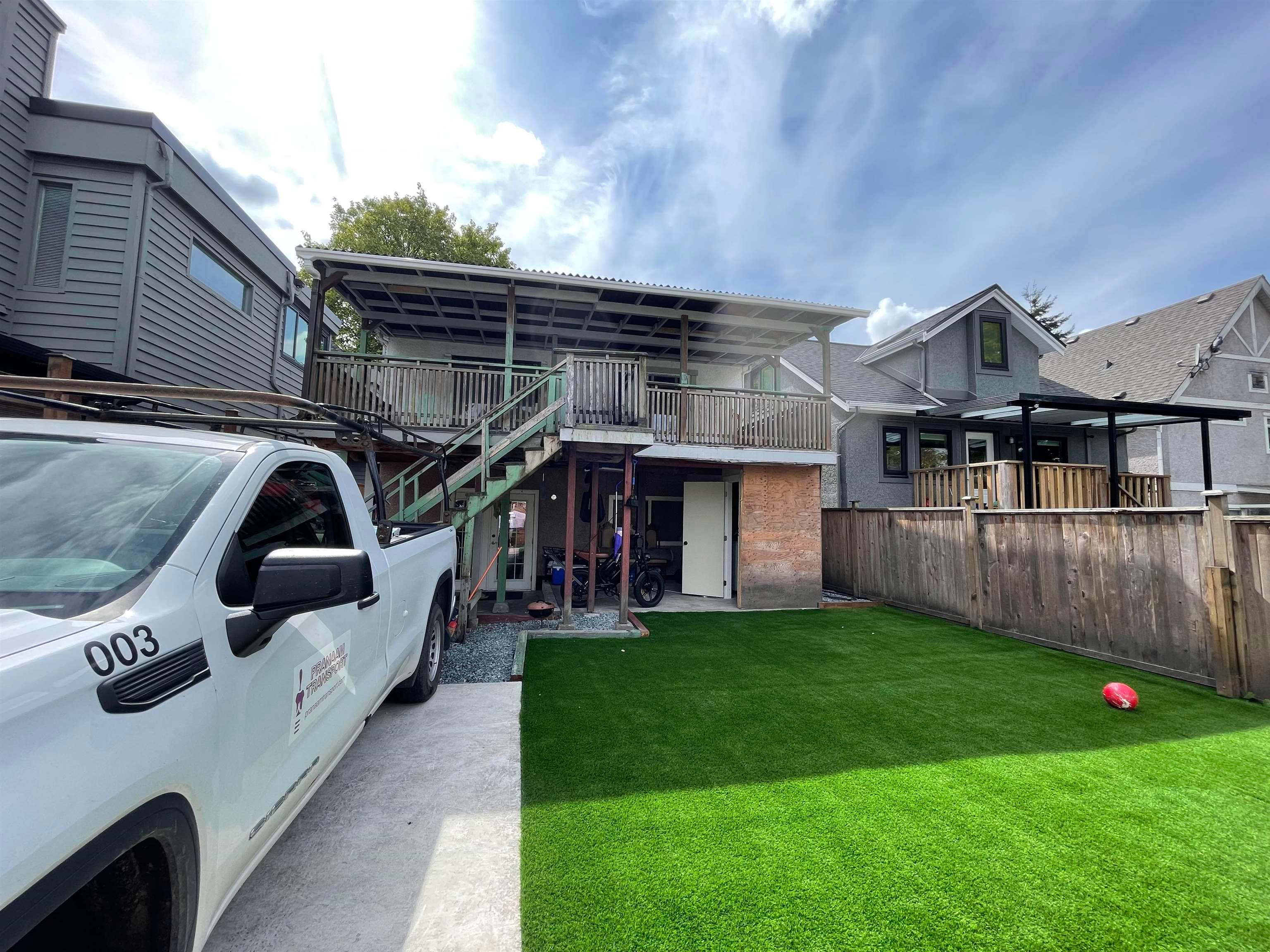 3469 W 8th Avenue, Vancouver, V6R 1Y6 — photo 2