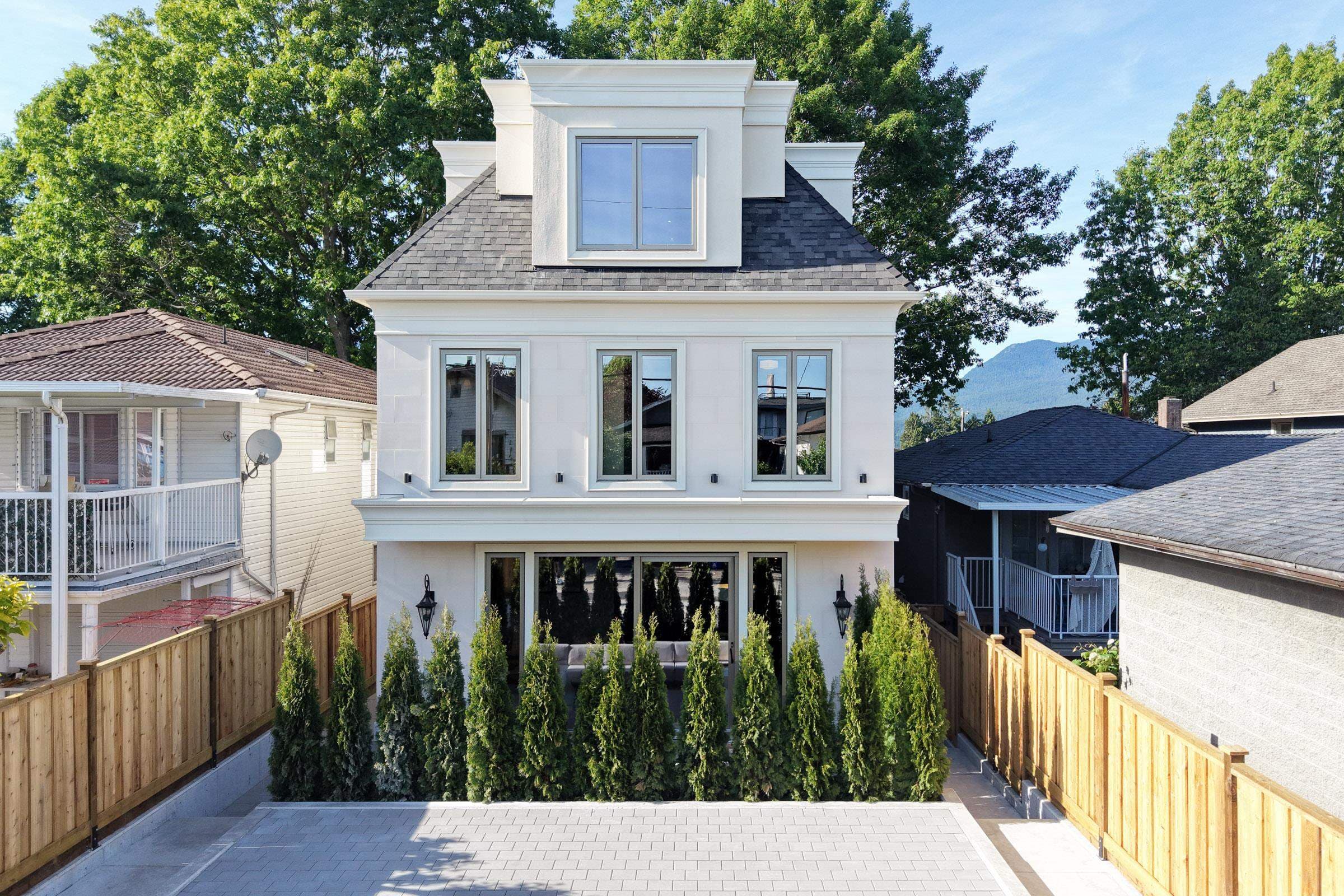 2 - 4136 Cambridge Street, Burnaby, V5C 1G9 — photo 4