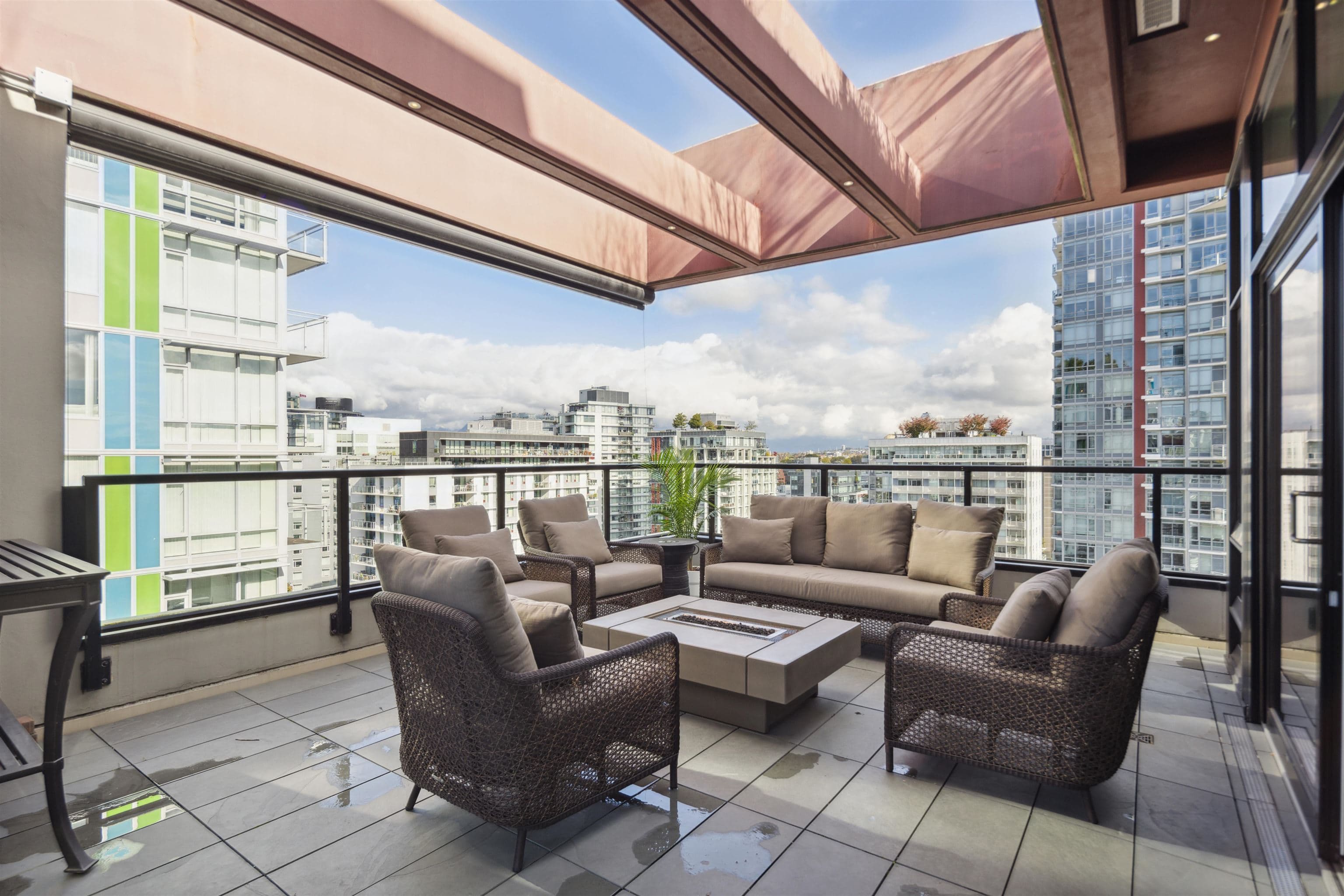 1202 - 1788 Ontario Street, Vancouver, V5T 0G3 — photo 2