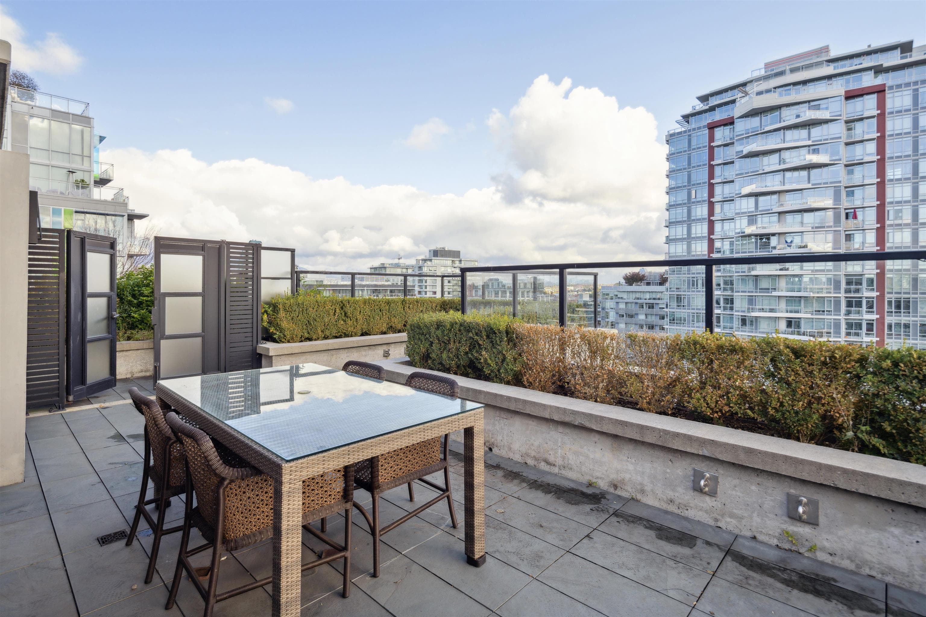 1202 - 1788 Ontario Street, Vancouver, V5T 0G3 — photo 5