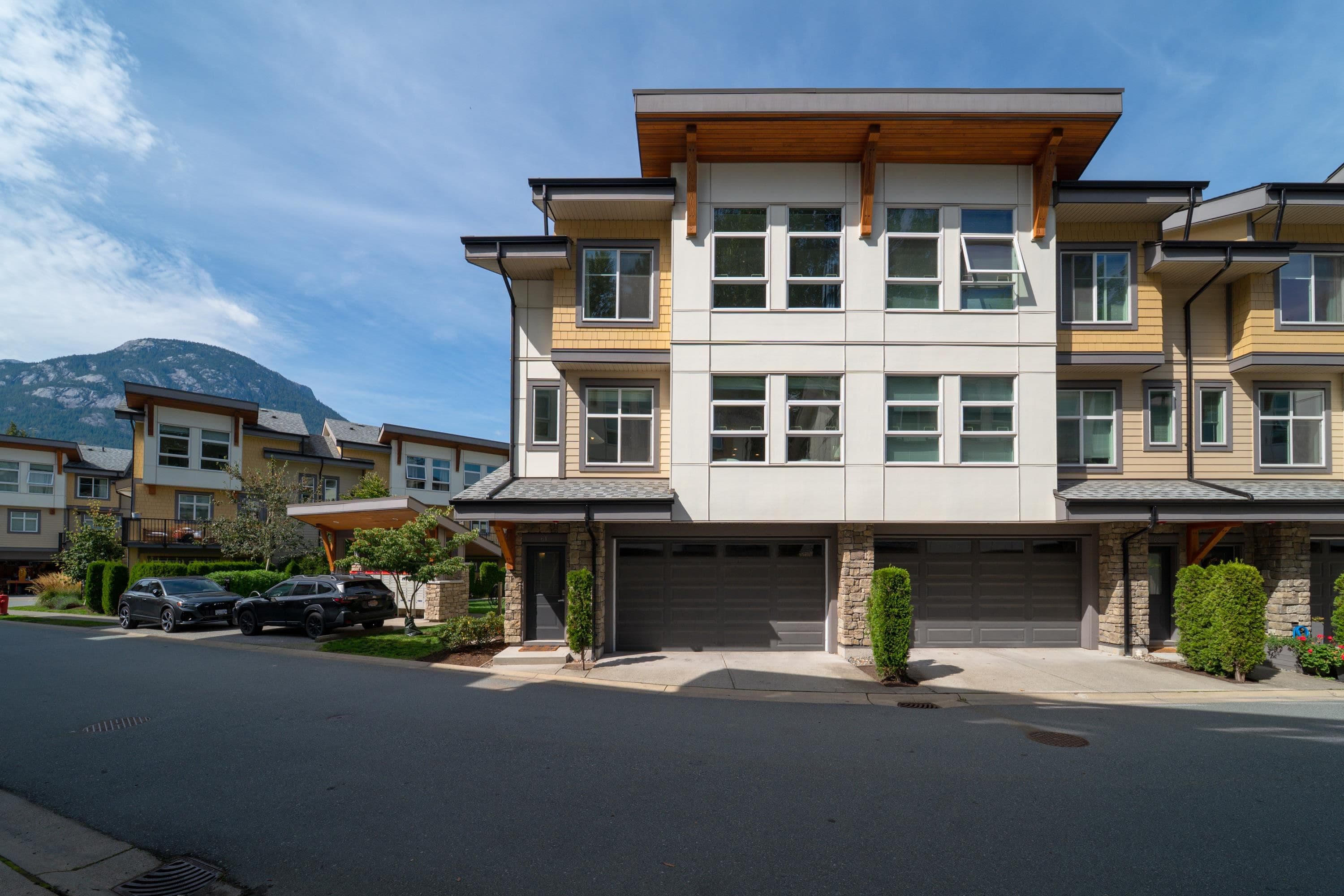 61 - 39548 Loggers Lane, Squamish, V8B 0V7 — photo 2