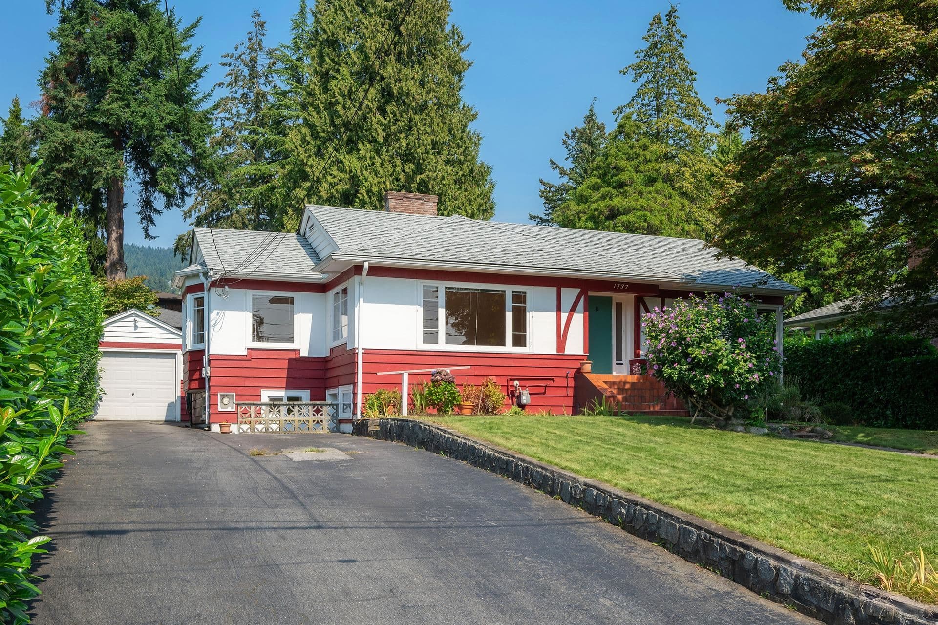 1737 Haywood Avenue, West Vancouver, V7V 1W8 — photo 1