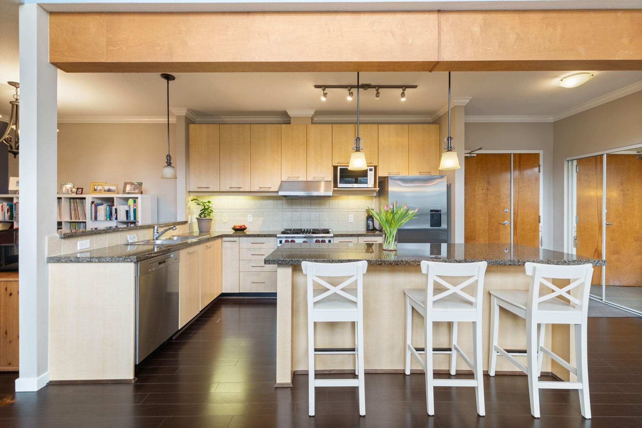 514 - 560 Raven Woods Drive, North Vancouver, V7G 2T3 — photo 5