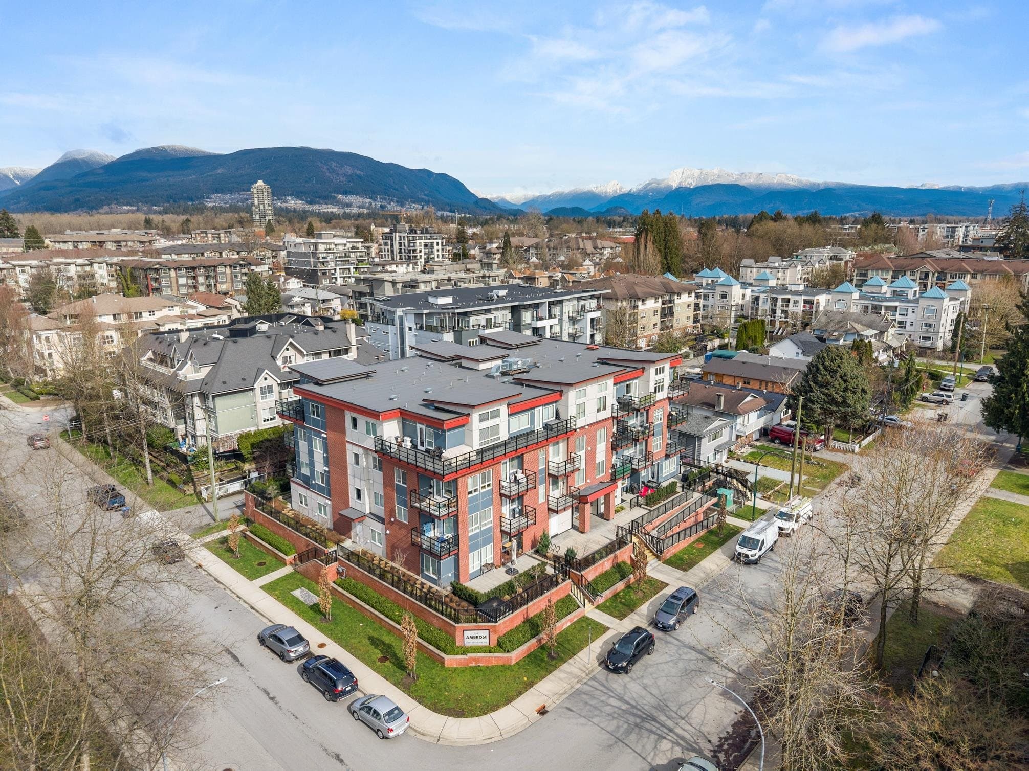 206 - 2389 Hawthorne Avenue, Port Coquitlam, V3C 0T2 — photo 1