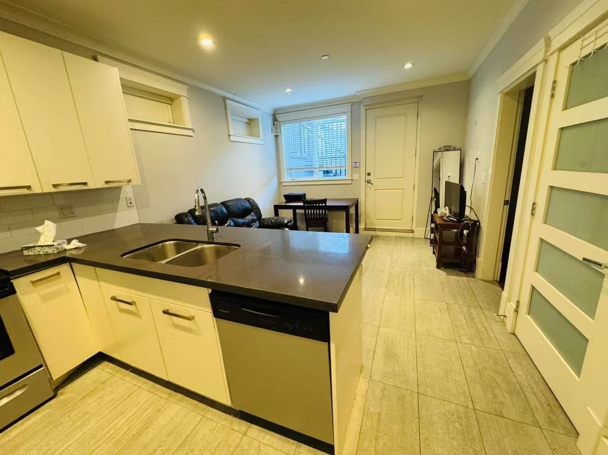 2900 W 41st Avenue, Vancouver, V6N 3C7 — photo 4