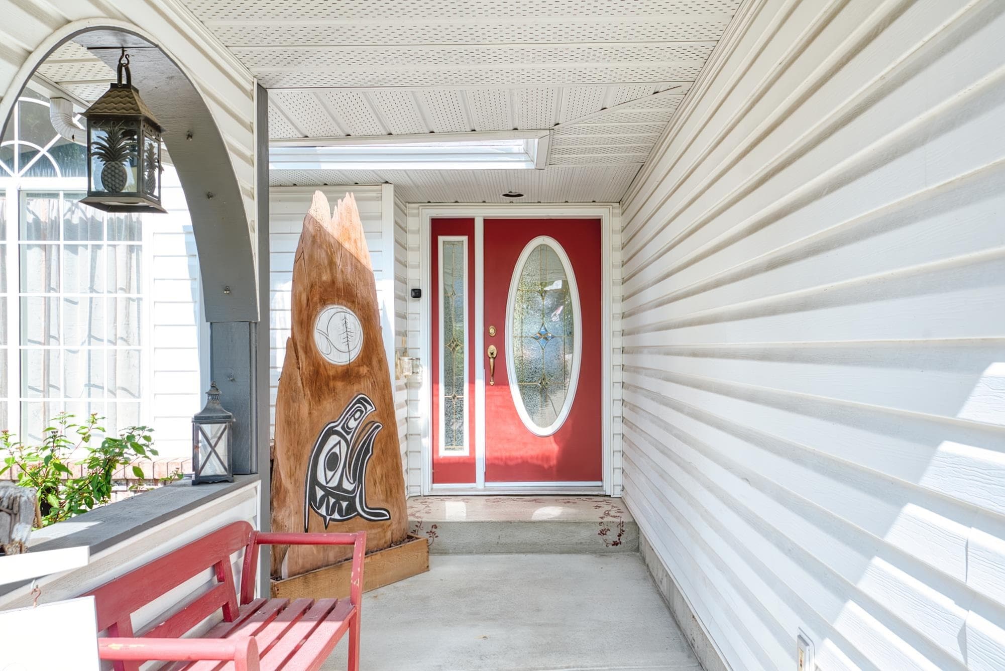 5818 Trail Avenue, Sechelt, V7Z 0L9 — photo 3