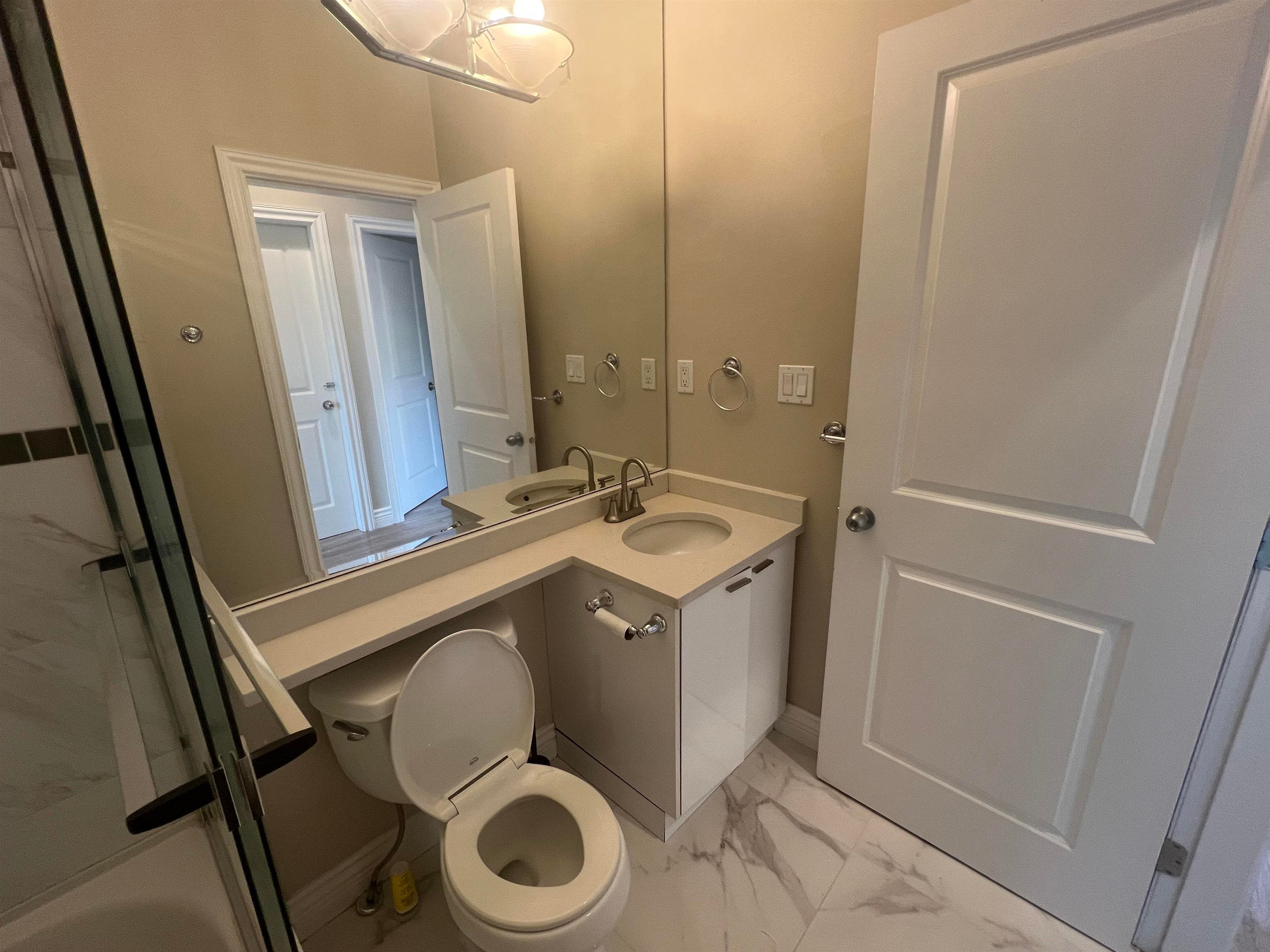 MF - 8006 Cartier Street, Vancouver, V6P 4T5 — photo 4