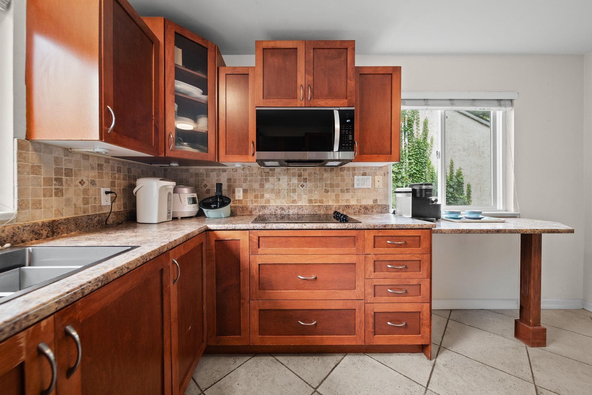 1003 Windward Drive, Coquitlam, V3C 4M5 — photo 3