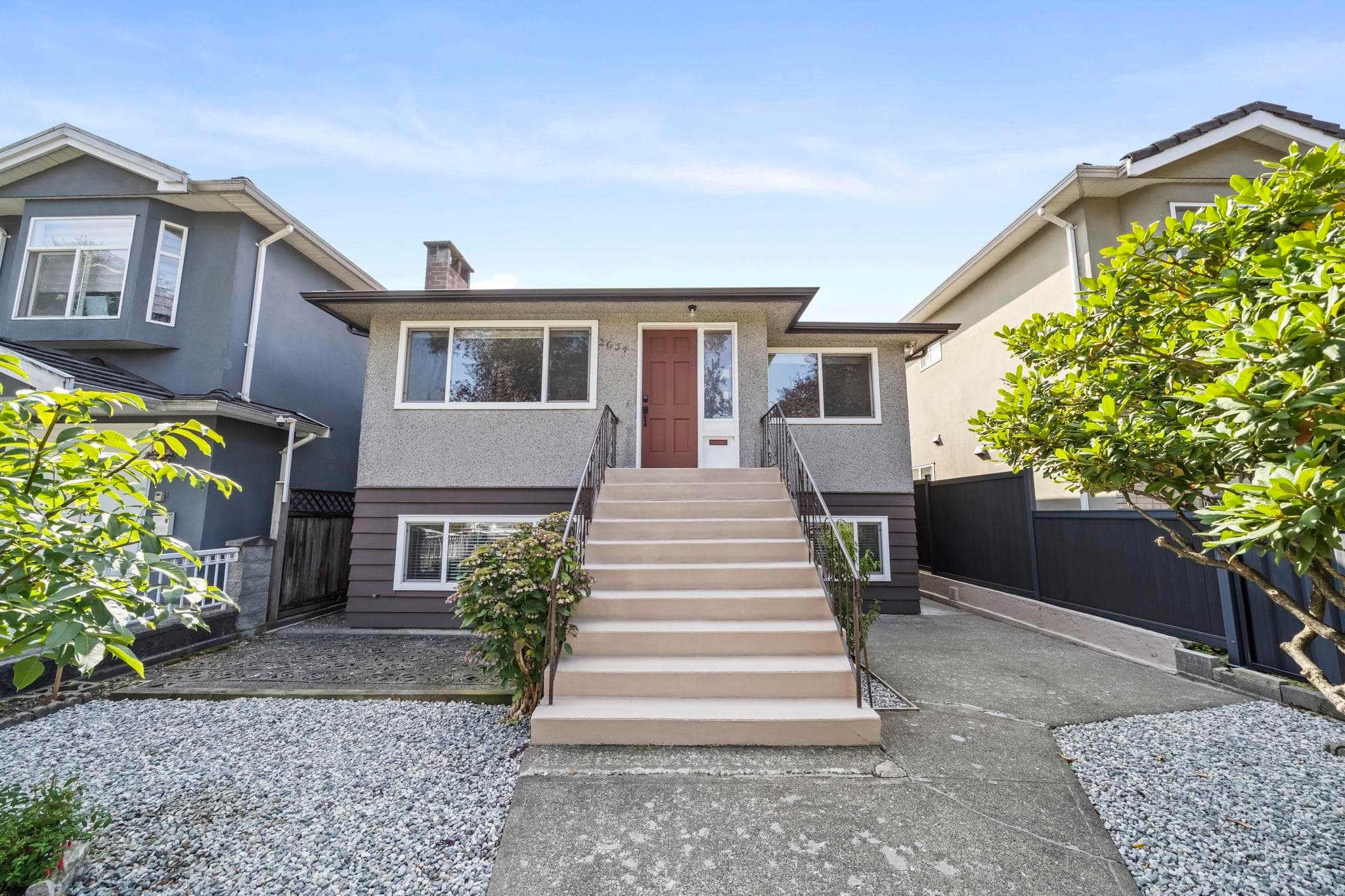 2634 Parker Street, Vancouver, V5K 2T4 — photo 1