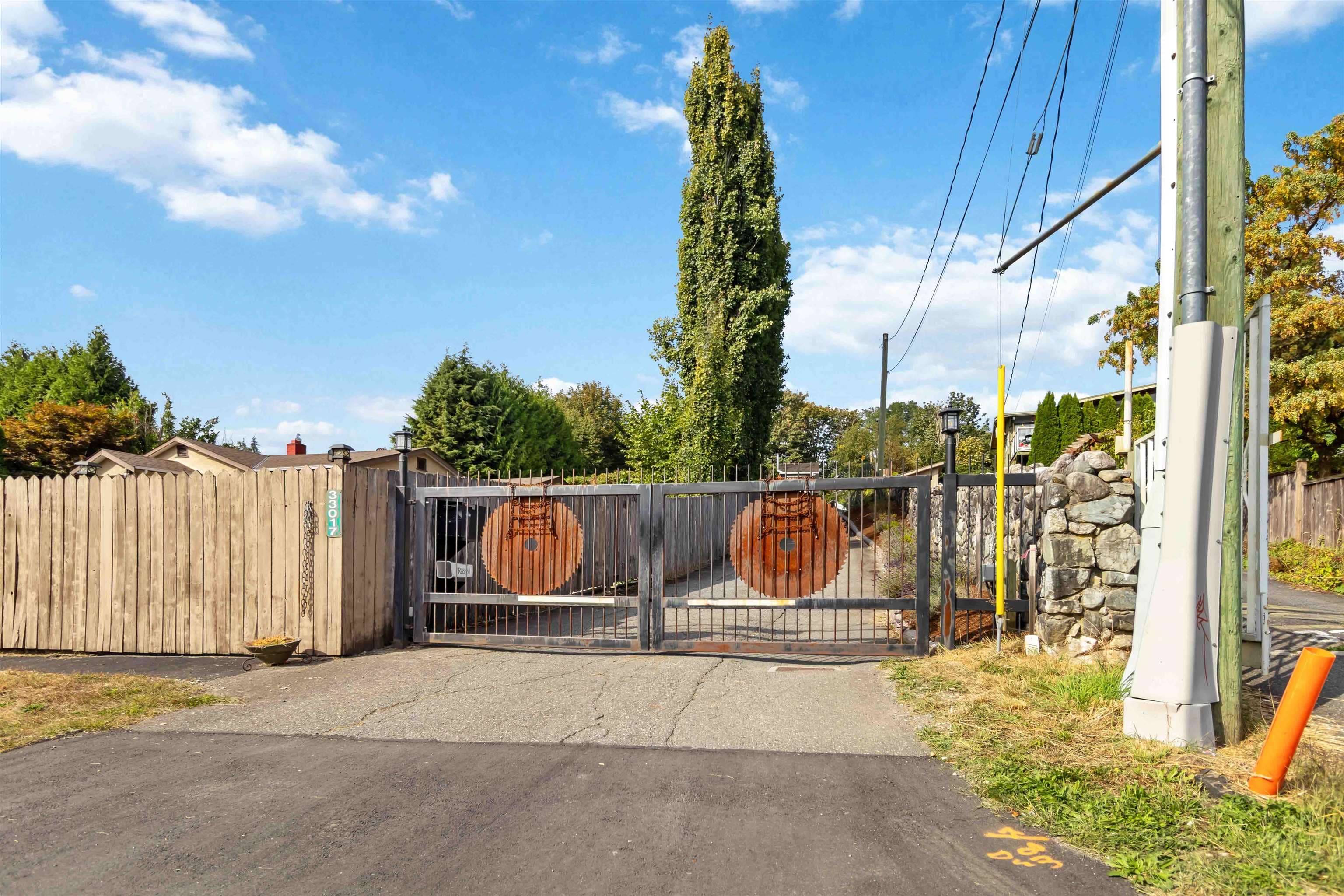 33017 14th Avenue, Mission, V2V 2P3 — photo 2