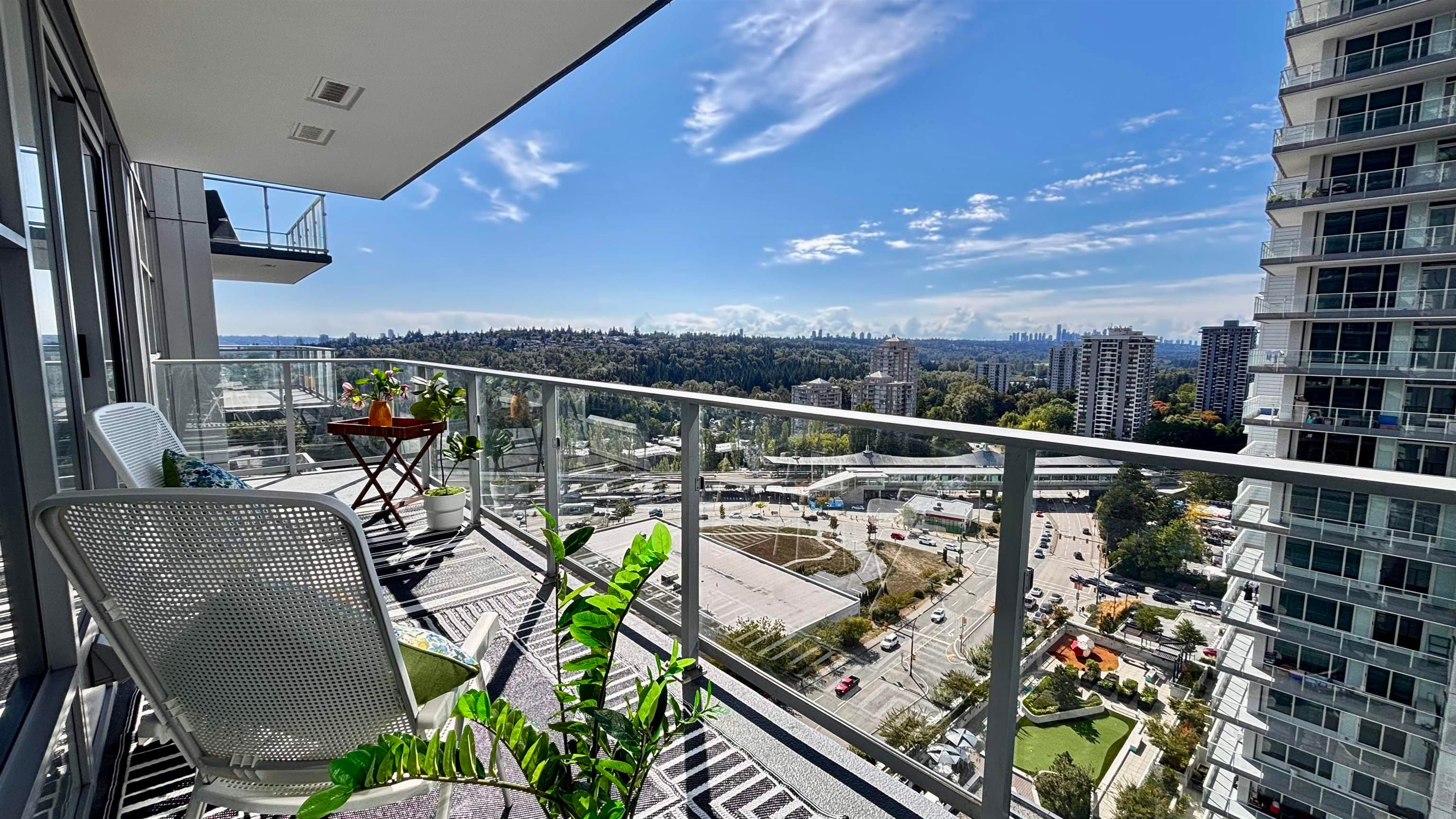 1301 - 3888 Evergreen Place, Burnaby, V3J 0M3 — photo 2