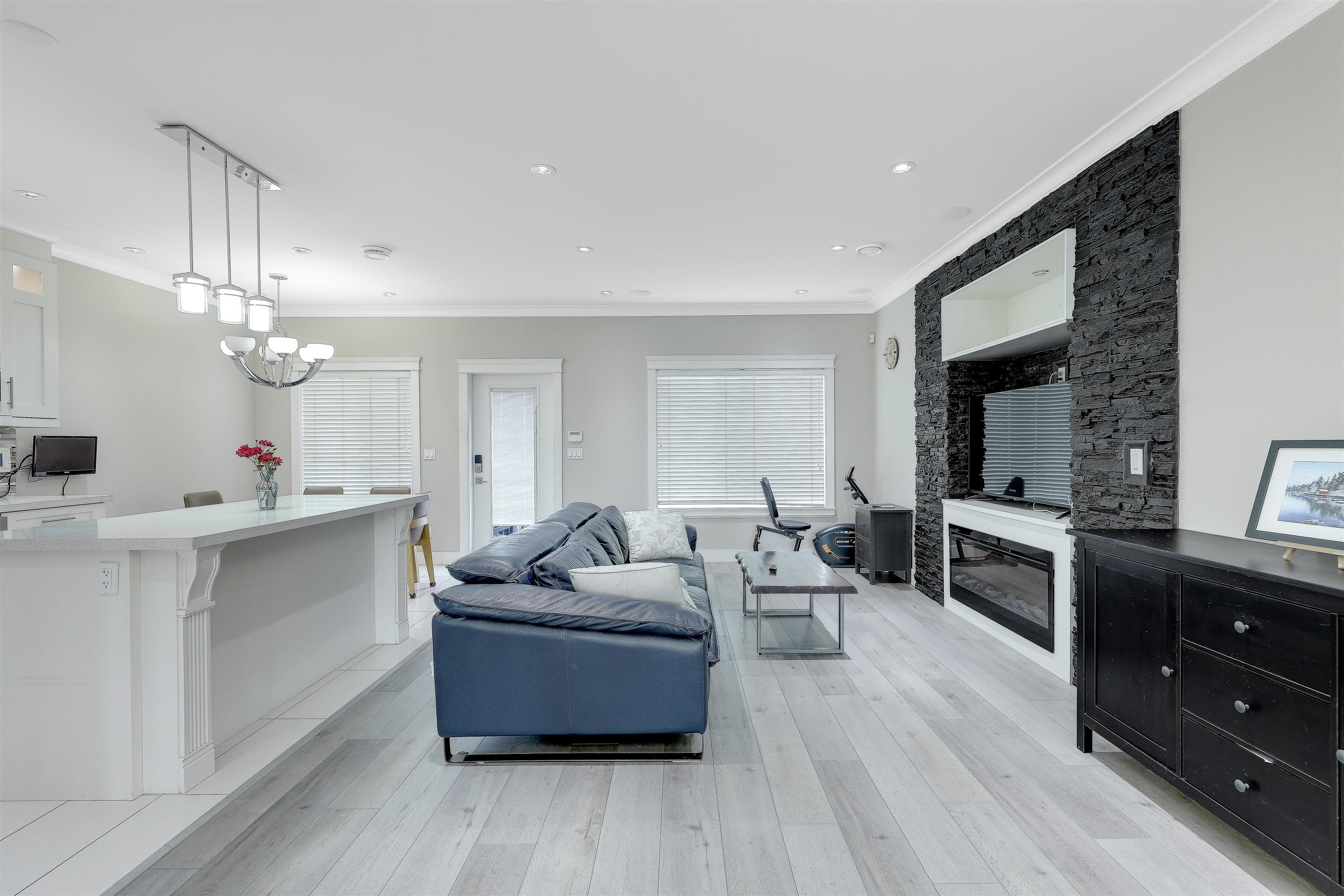 21001 77 Avenue, Langley, V2Y 0L1 — photo 2