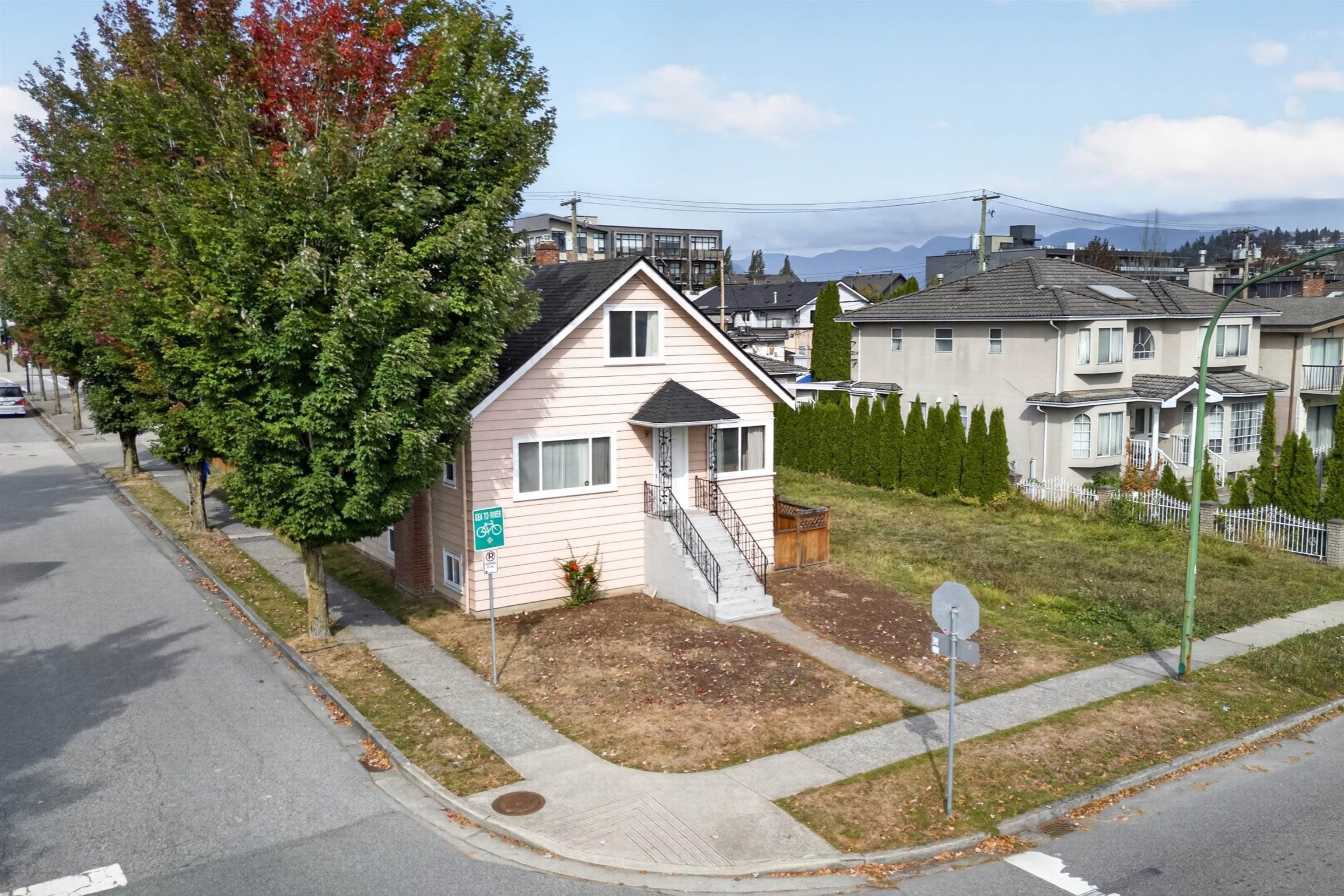 4205 Pender Street, Burnaby, V5C 2M4 — photo 4