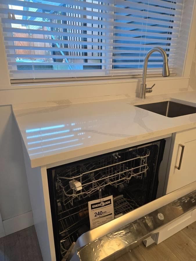 Suite - 8668 Machell St, Mission, V4S 0E3 — photo 4