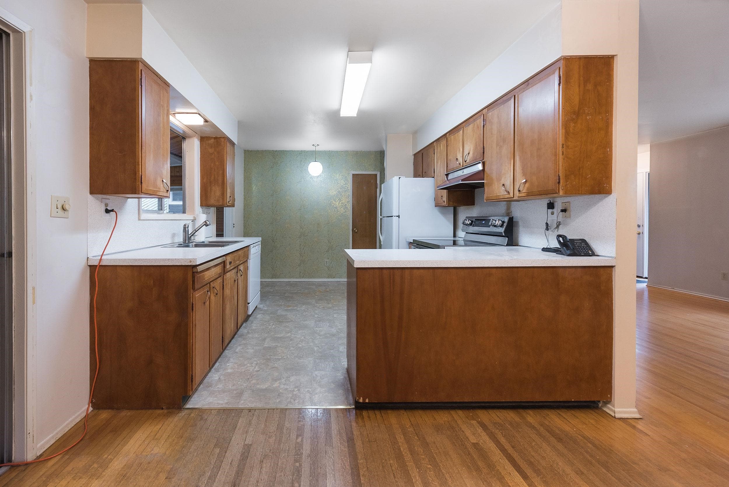 710 Coquihalla Street, Hope, V0X 1L0 — photo 3