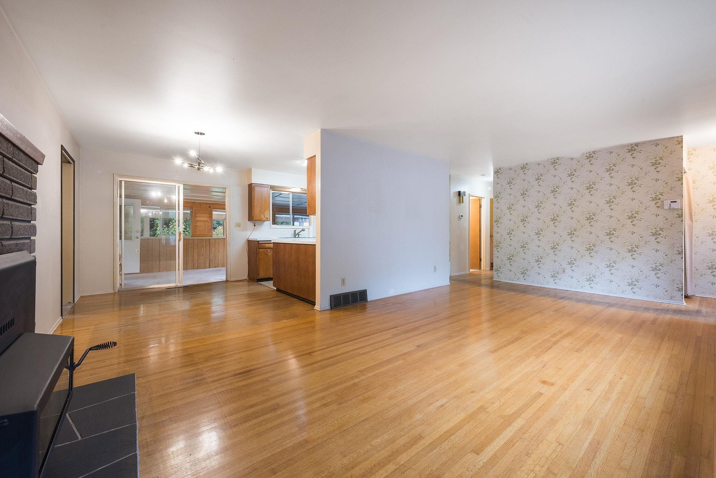 710 Coquihalla Street, Hope, V0X 1L0 — photo 4