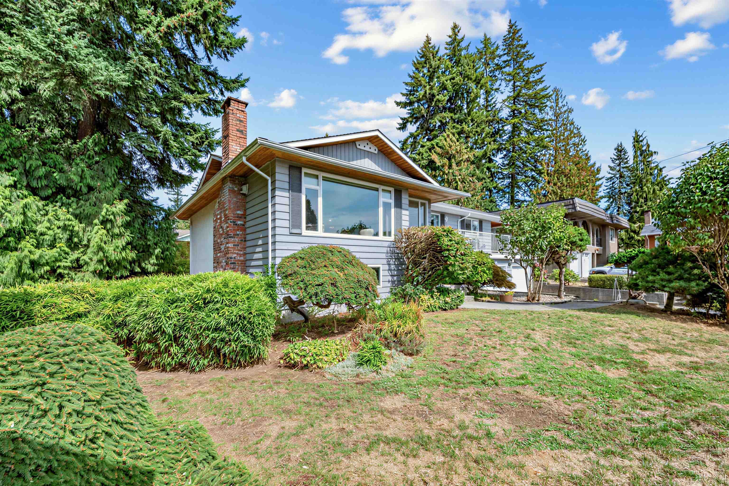 524 Lyn Court, Coquitlam, V3J 5N2 — photo 2