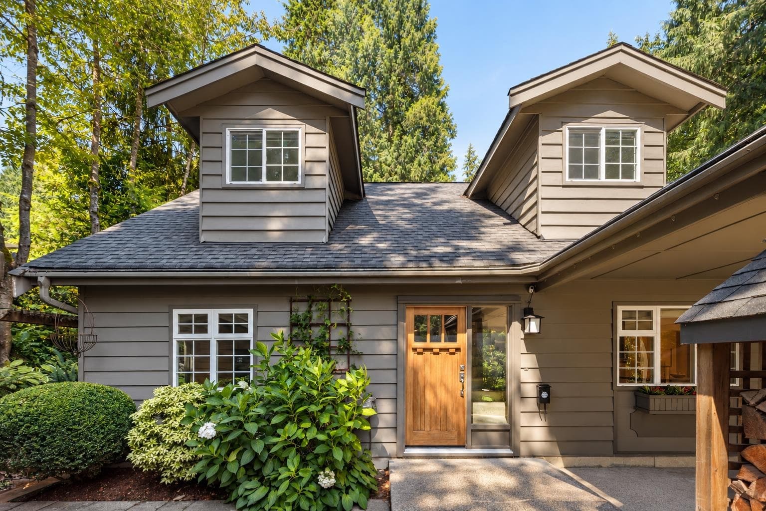 1458 Kilmer Road, North Vancouver, V7K 1R2 — photo 1