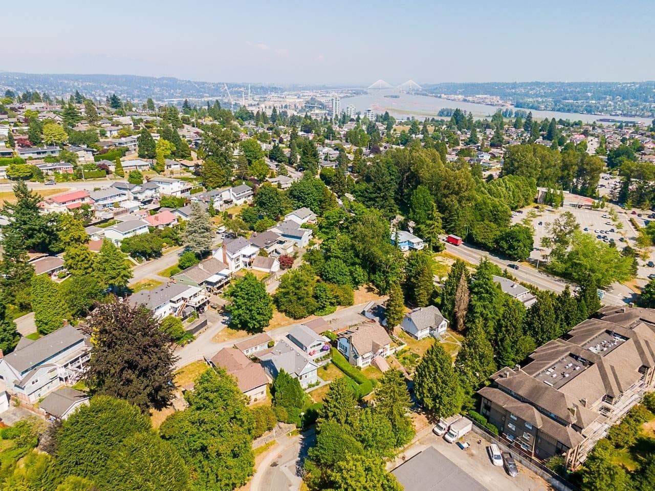 819 Sangster Place, New Westminster, V3L 4L7 — photo 3