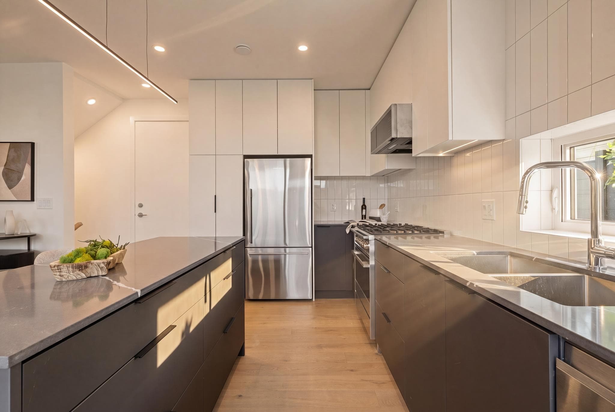 2796 Cambridge Street, Vancouver, V5K 1L7 — photo 5