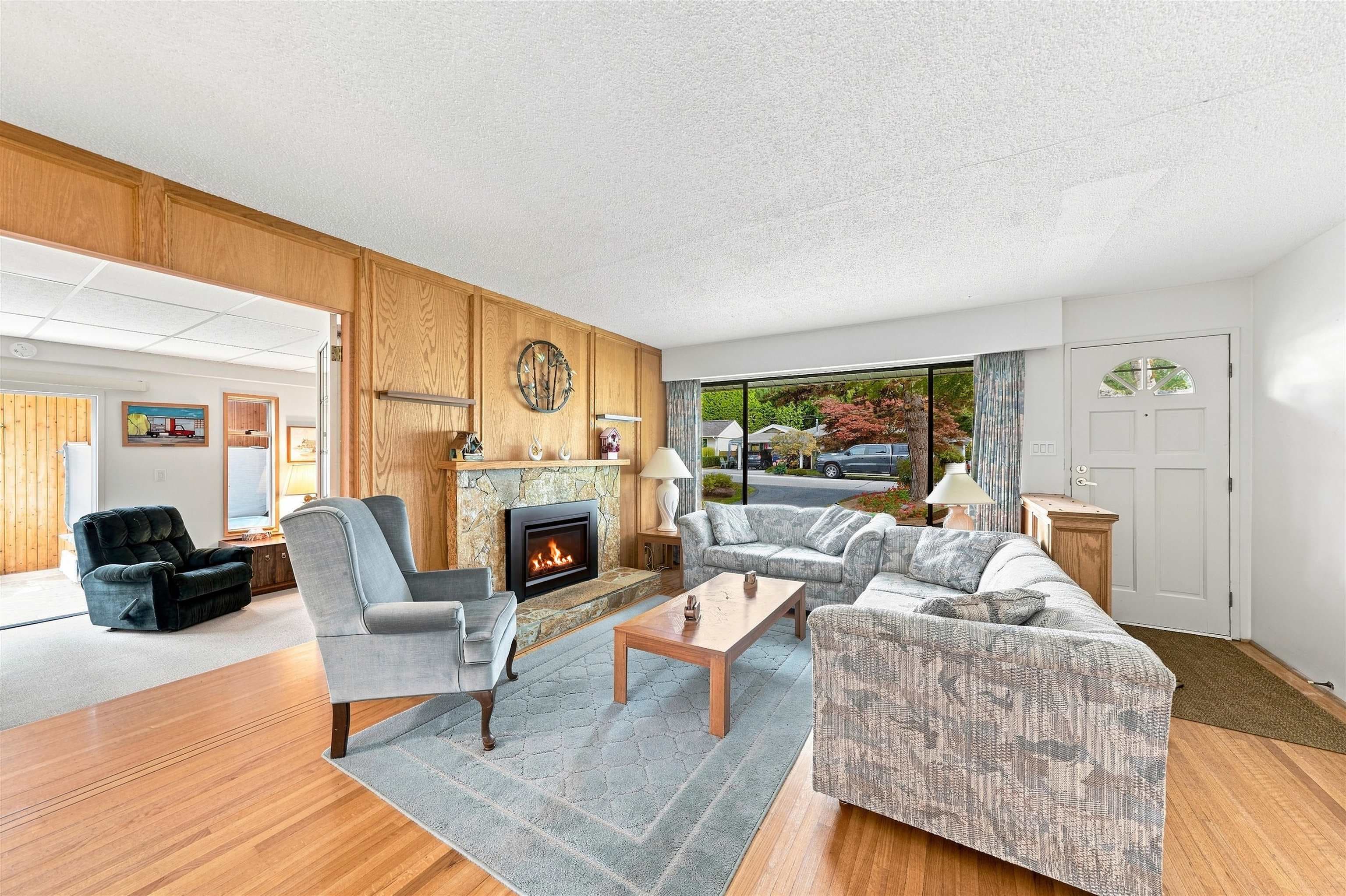 2161 Floralynn Crescent, North Vancouver, V7J 2W3 — photo 3
