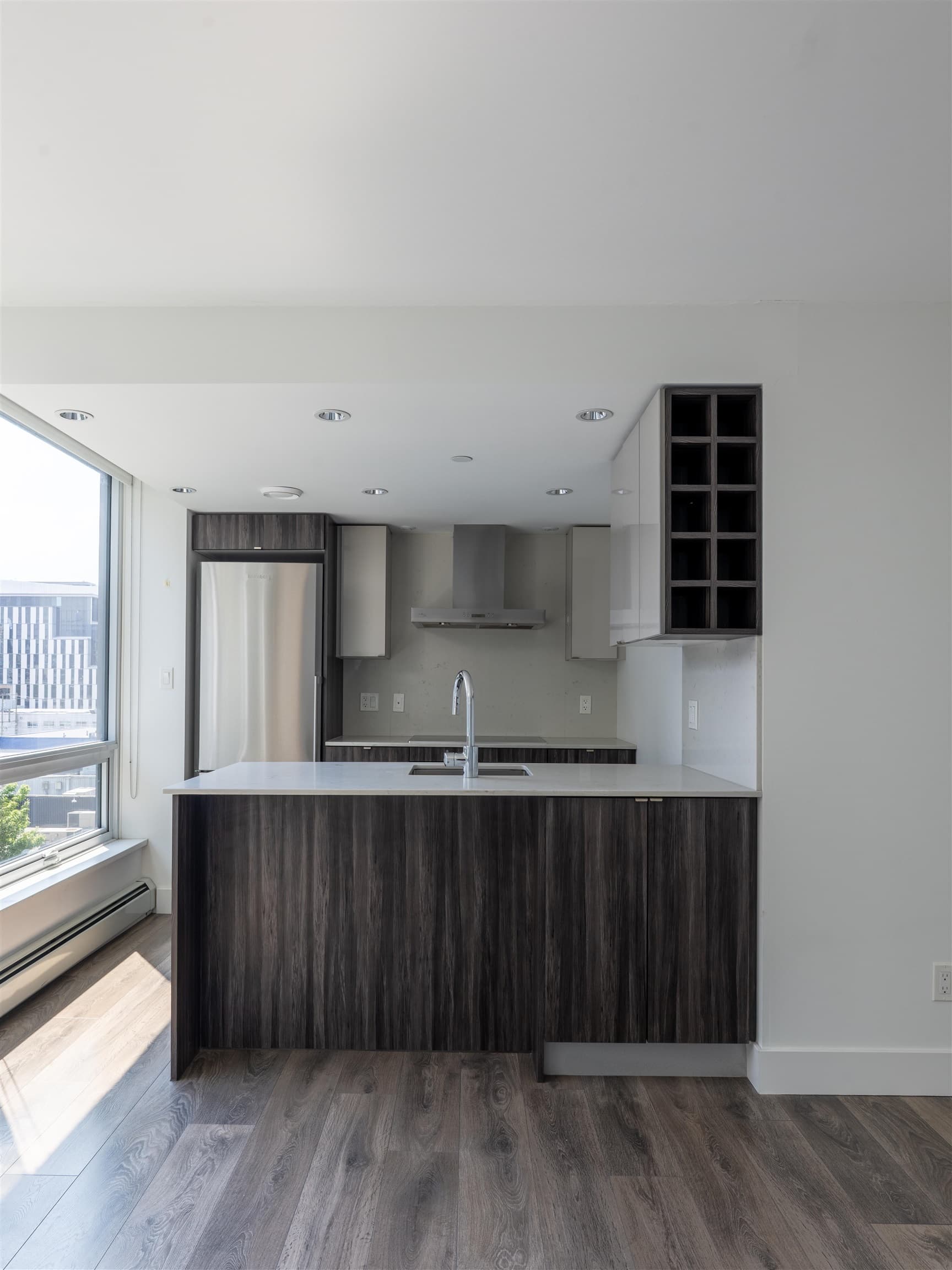 706 - 1788 Columbia Street, Vancouver, V5Y 0L7 — photo 2