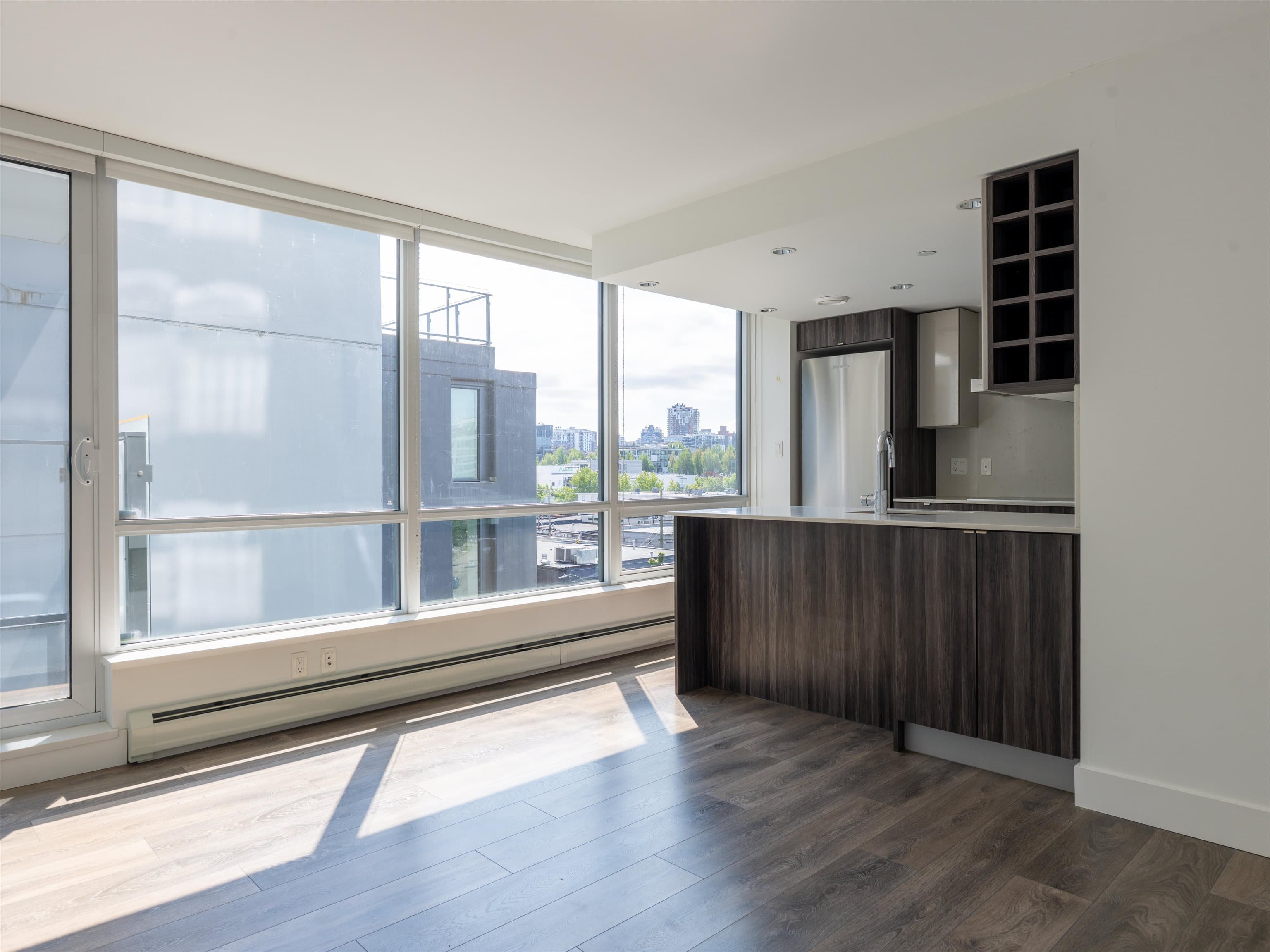 706 - 1788 Columbia Street, Vancouver, V5Y 0L7 — photo 1