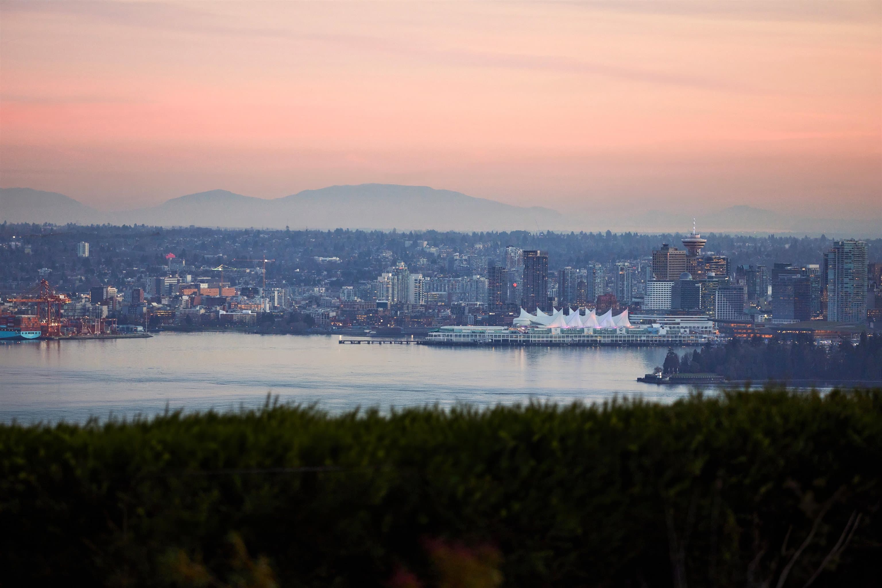 875 Eyremount Drive, West Vancouver, V7S 2B2 — photo 1