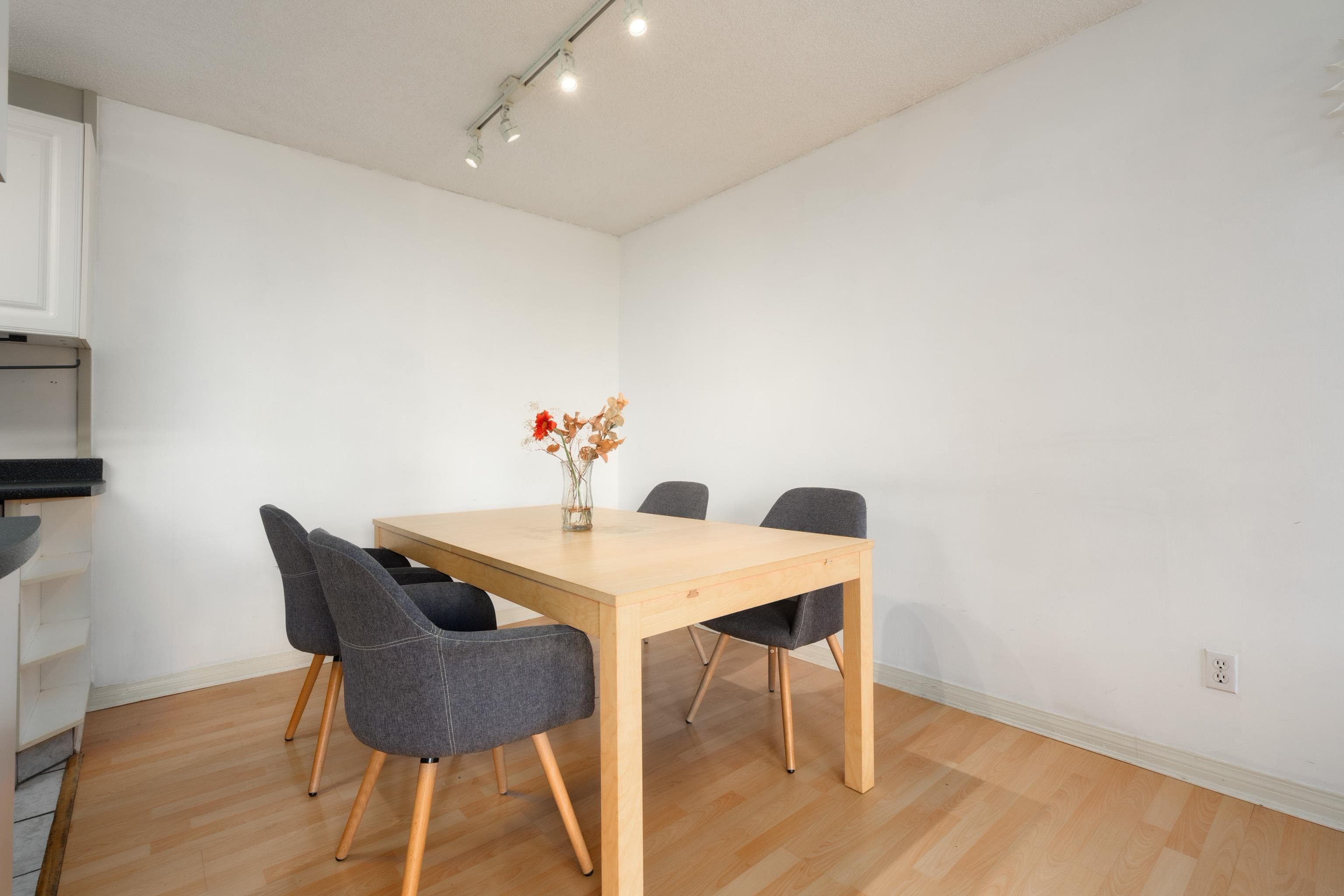 704 - 6689 Willingdon Avenue, Burnaby, V5H 3Y8 — photo 5