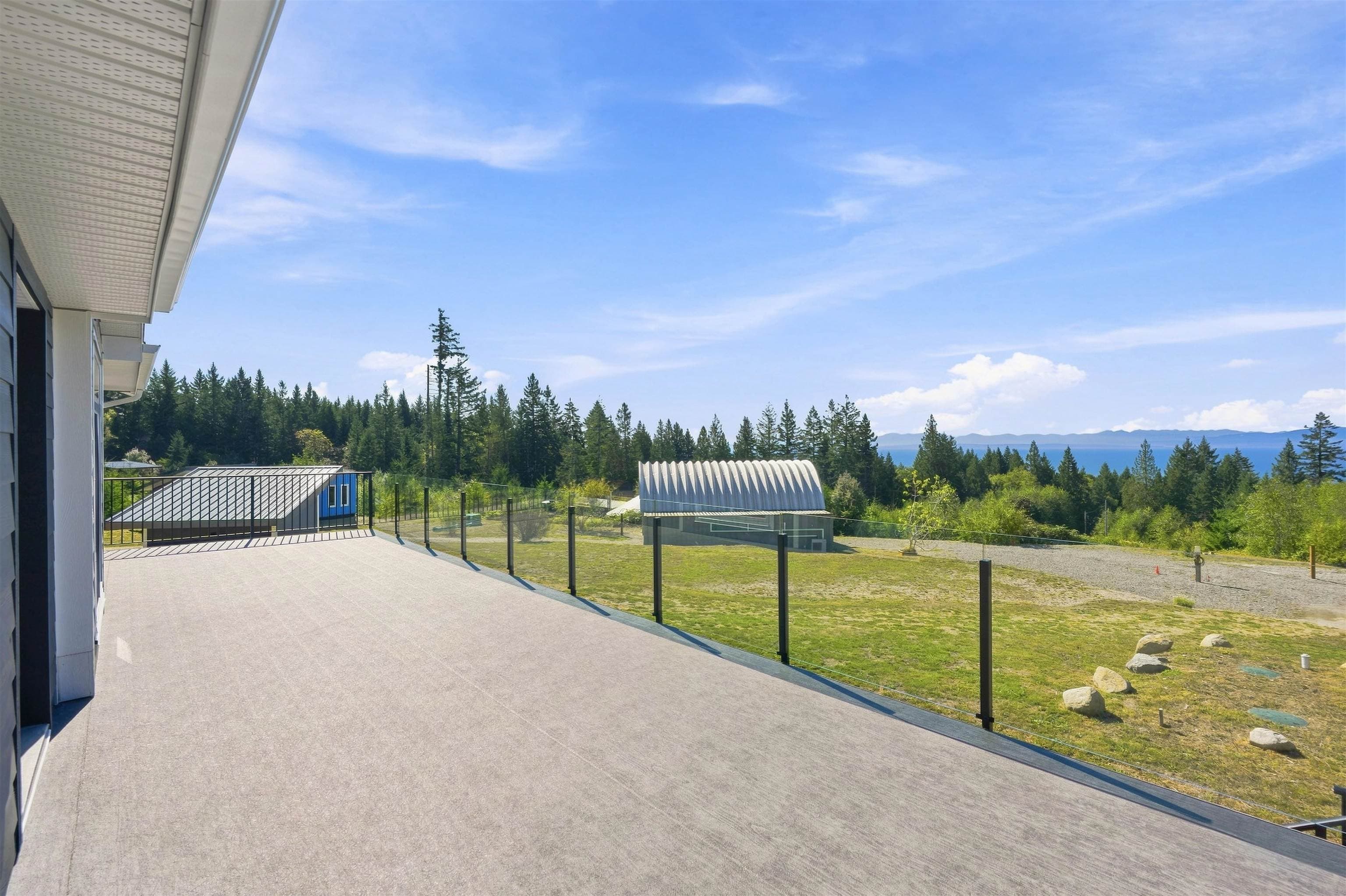1846 Harman Road, Roberts Creek, V0N 2W5 — photo 4