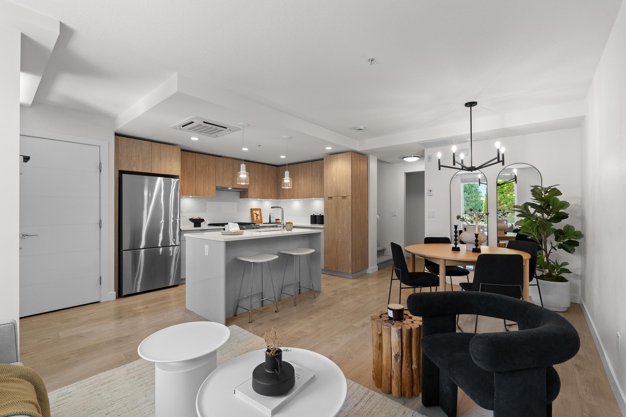 TH3 - 108 E 8th Street, North Vancouver, V7L 1Y9 — photo 4