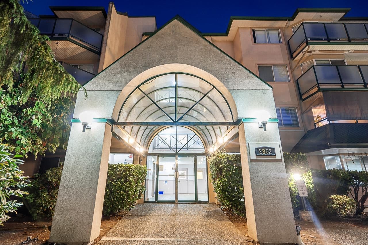 315 - 2962 Trethewey Street, Abbotsford, V2T 4M3 — photo 1