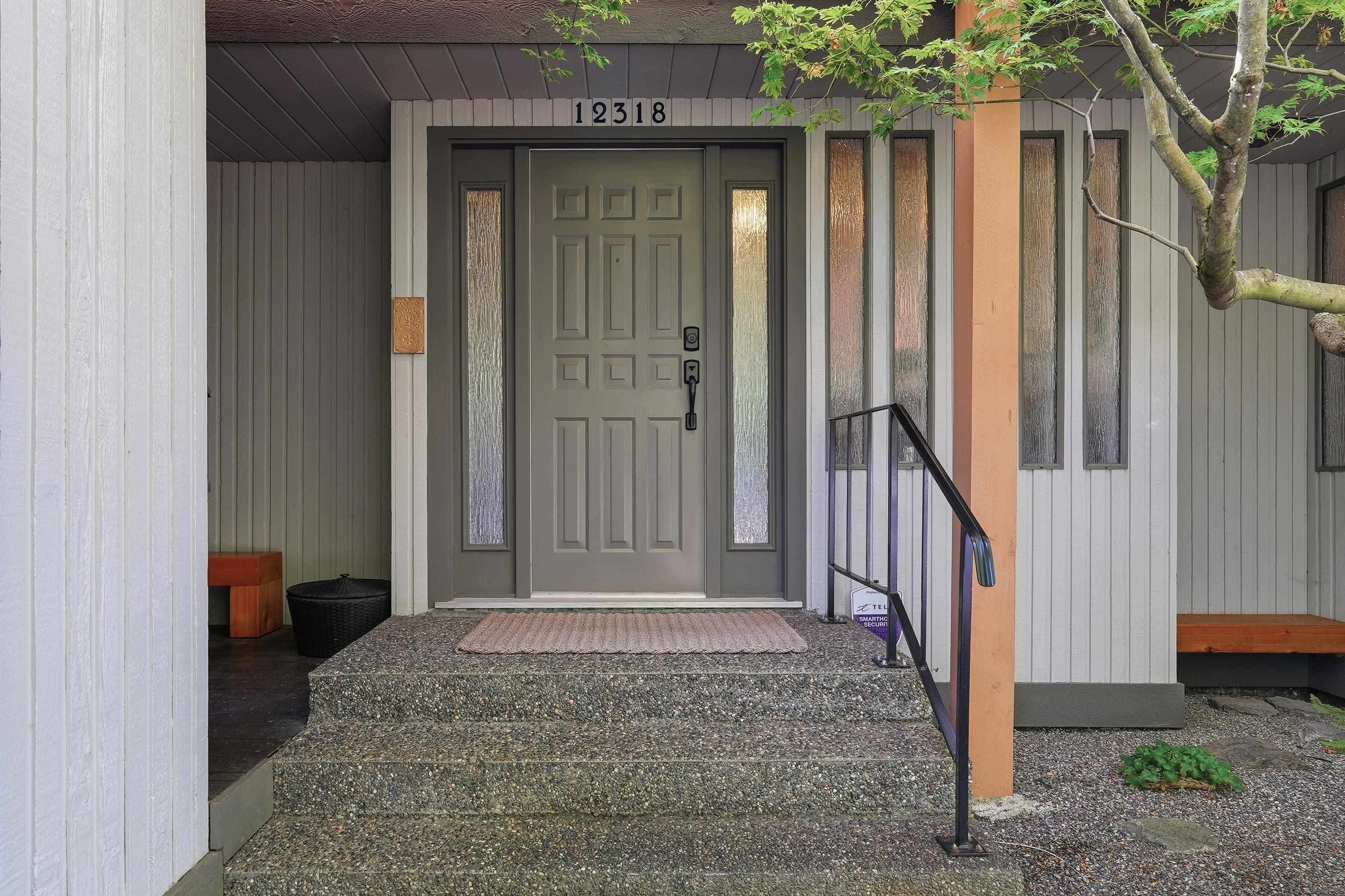 12318 24 Avenue, Surrey, V4A 5P4 — photo 2