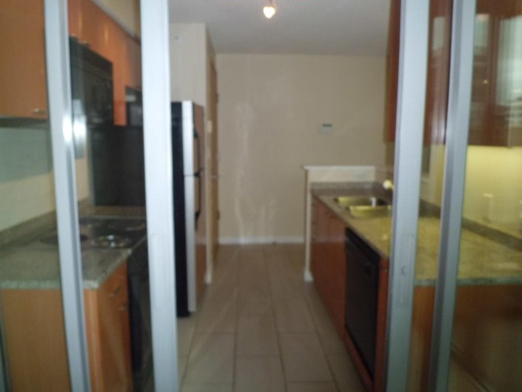 2105 - 1288 W Georgia Street, Vancouver, V6E 4R3 — photo 5