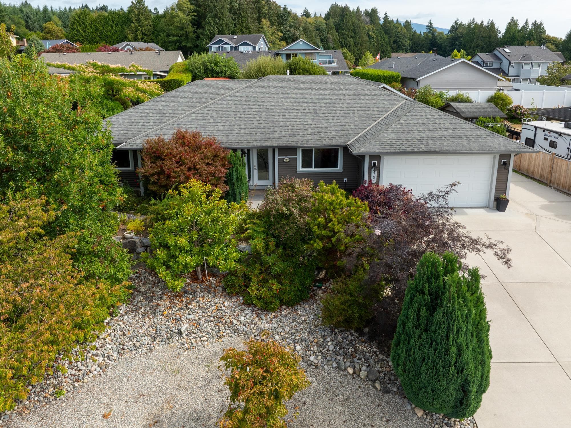 4784 Tamarack Place, Sechelt