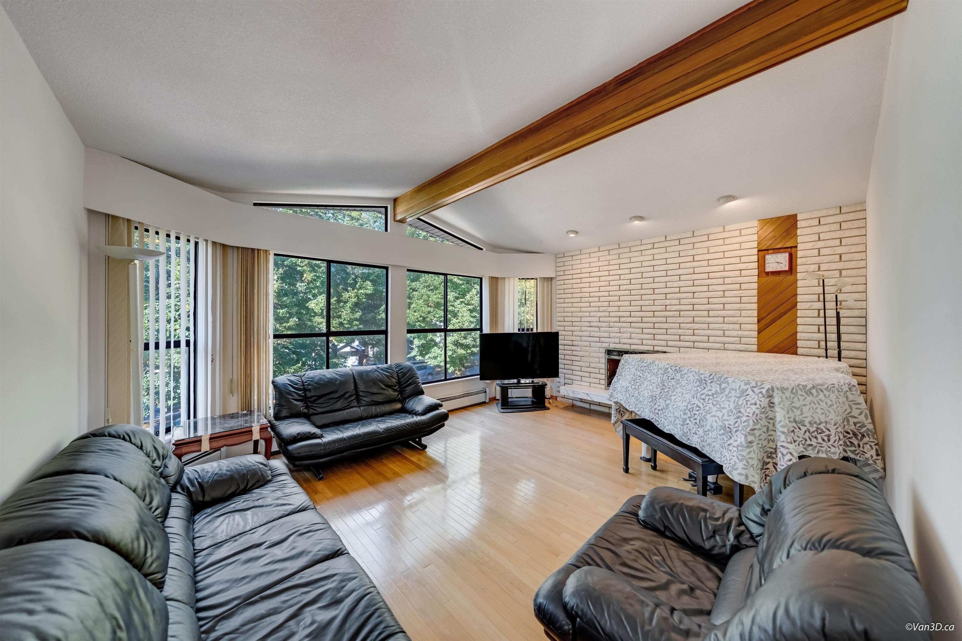 3056 E 28th Avenue, Vancouver, V5R 1S5 — photo 5