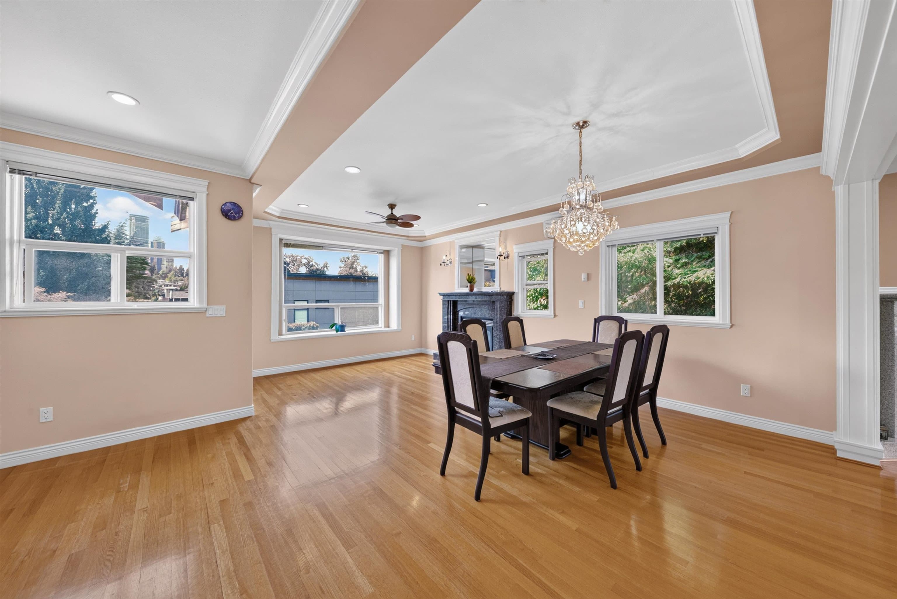 5891 Dickens Place, Burnaby, V5H 1W4 — photo 5
