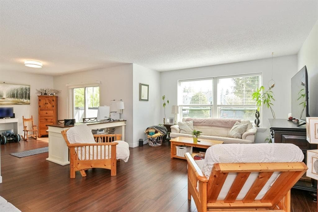 19919 51 Avenue, Langley, V3A 7P2 — photo 2